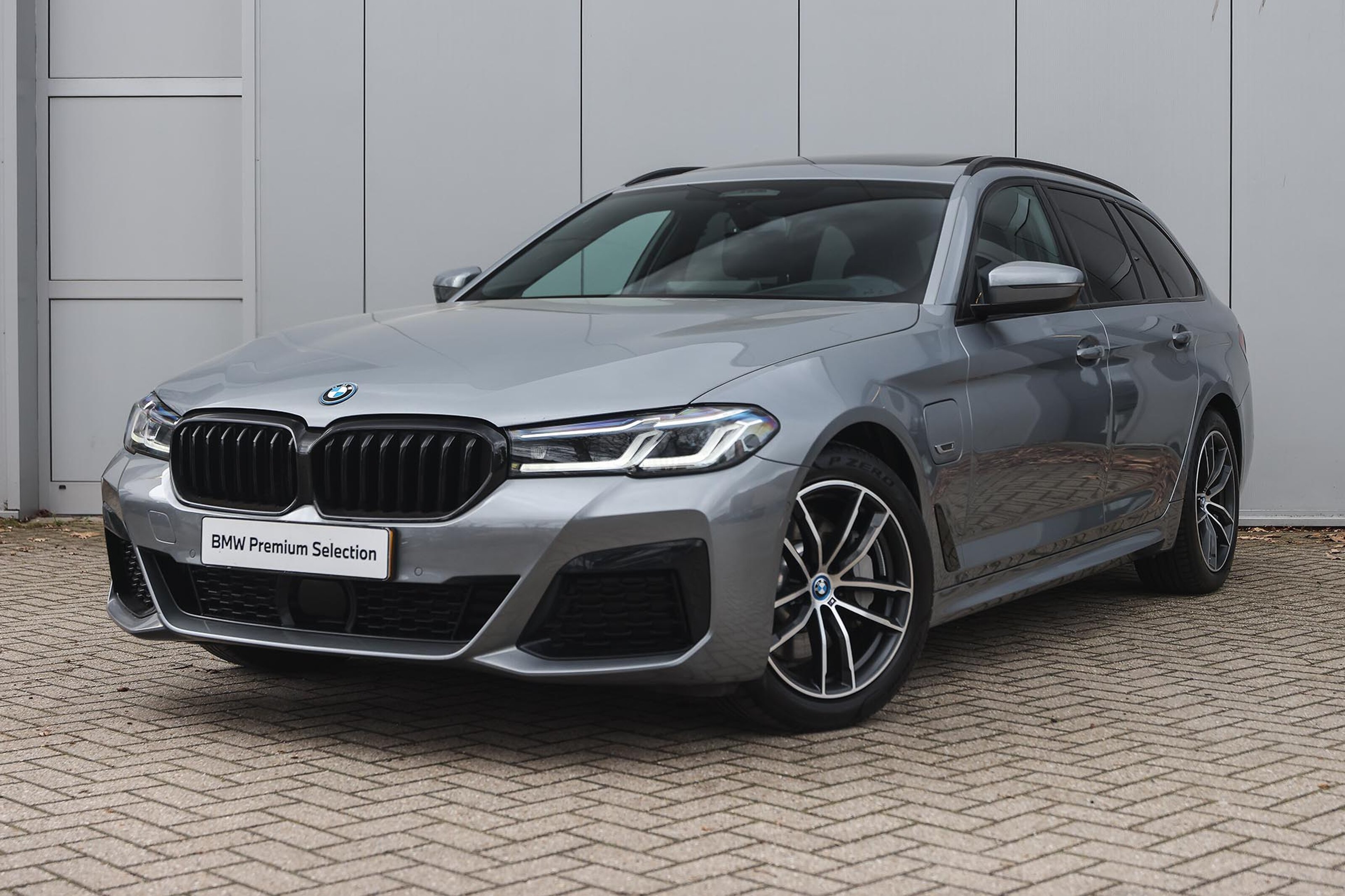 BMW 5 Serie Touring 530e High Executive M Sport Automaat