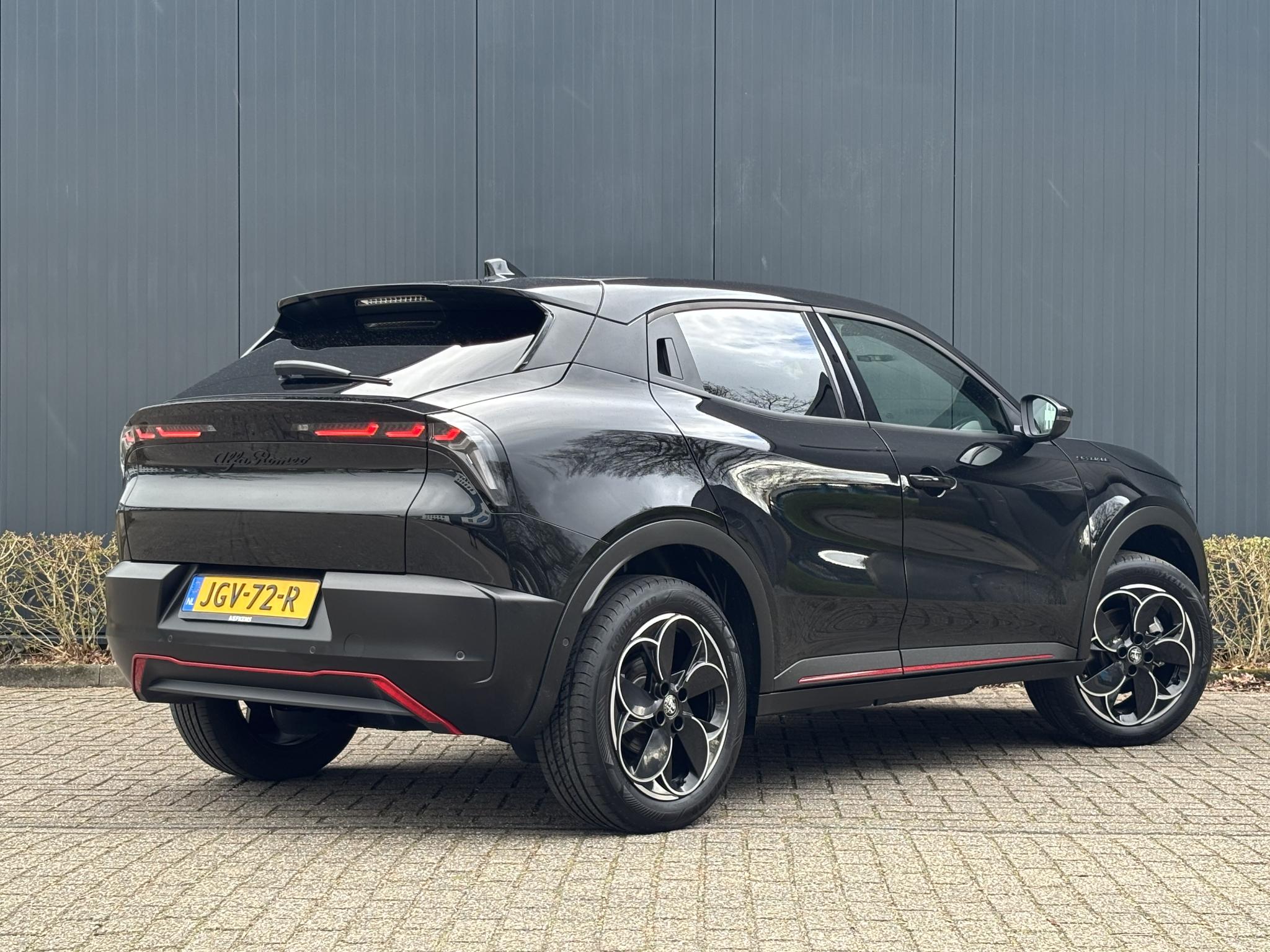 Alfa Romeo Junior Elettrica Speciale 54 kWh 156pk - Afbeelding 3