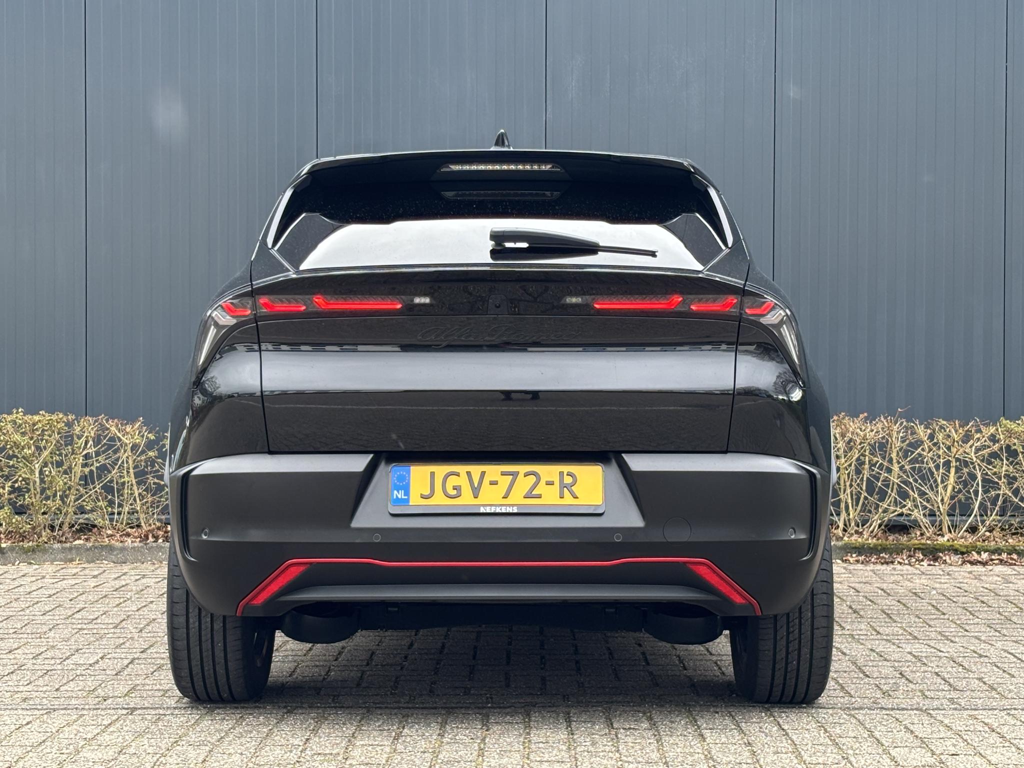 Alfa Romeo Junior Elettrica Speciale 54 kWh 156pk - Afbeelding 5