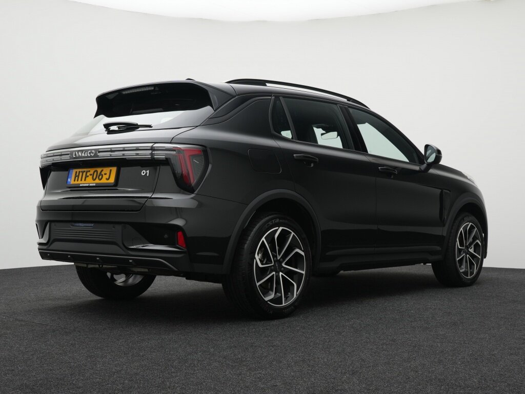 Lynk & Co 01 1.5 Core | Trekhaak | Navigatie | Camera | Cruise control - Afbeelding 2