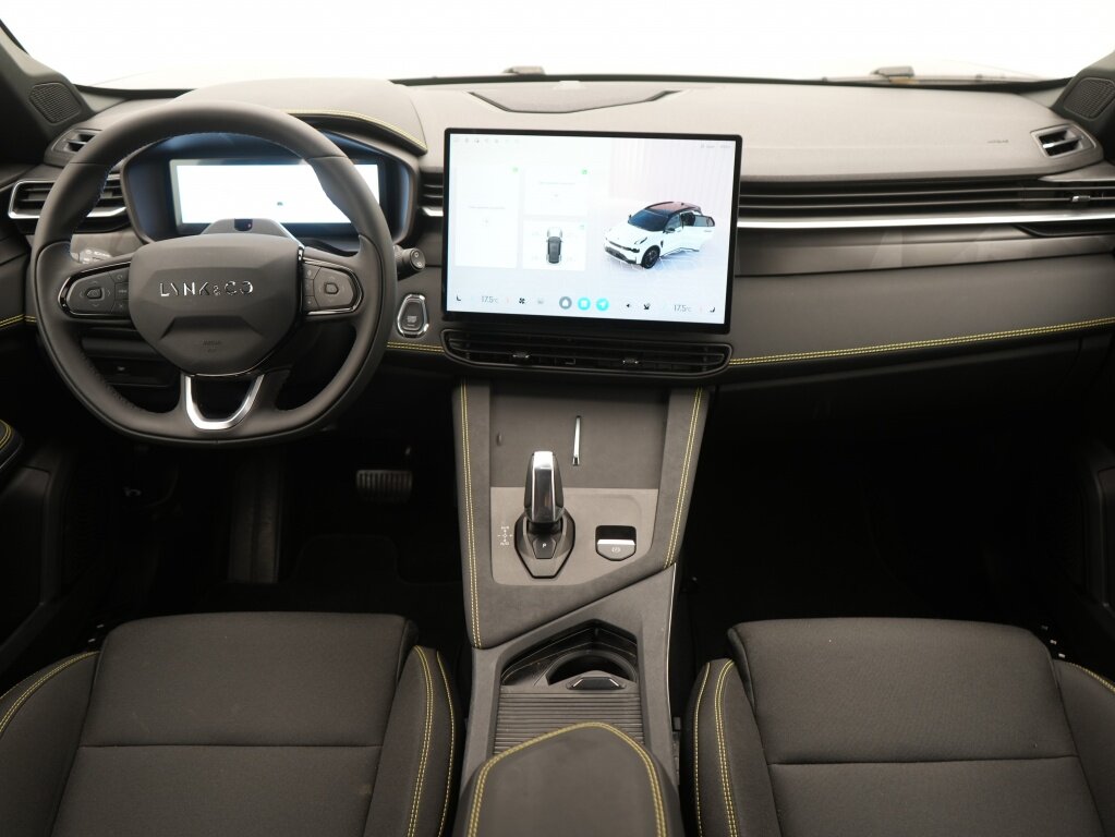 Lynk & Co 01 1.5 Core | Trekhaak | Navigatie | Camera | Cruise control - Afbeelding 3