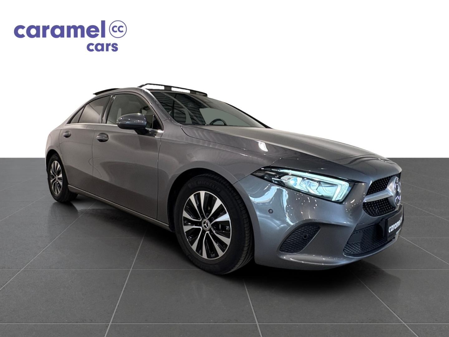 Mercedes-Benz A-Klasse 180 BERLINE *OPEN DAK*CAMERA SENSOREN*DAB*GPS*ZETELVERWARMING*