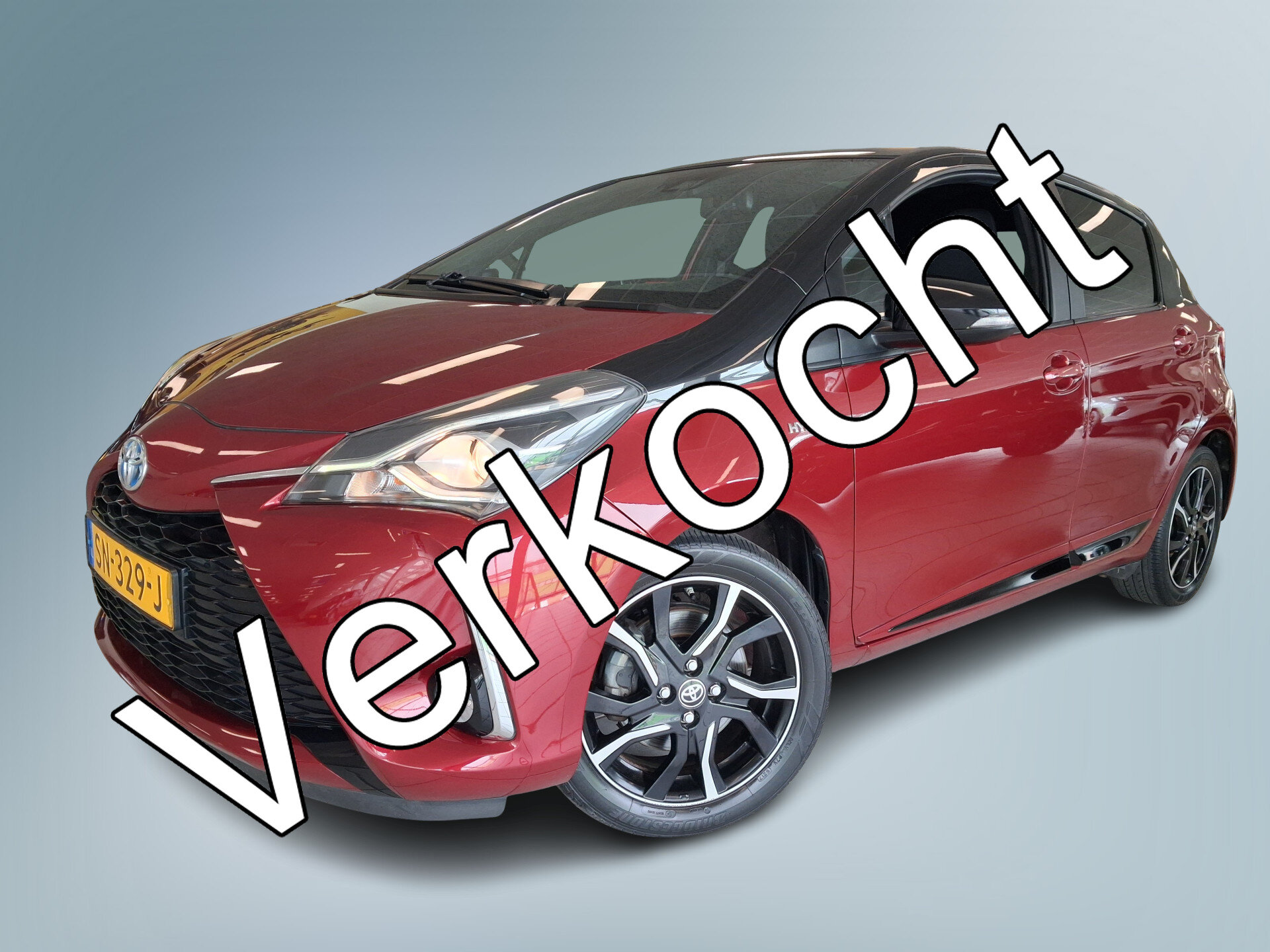 Toyota Yaris 1.5 Hybrid Bi-Tone Plus