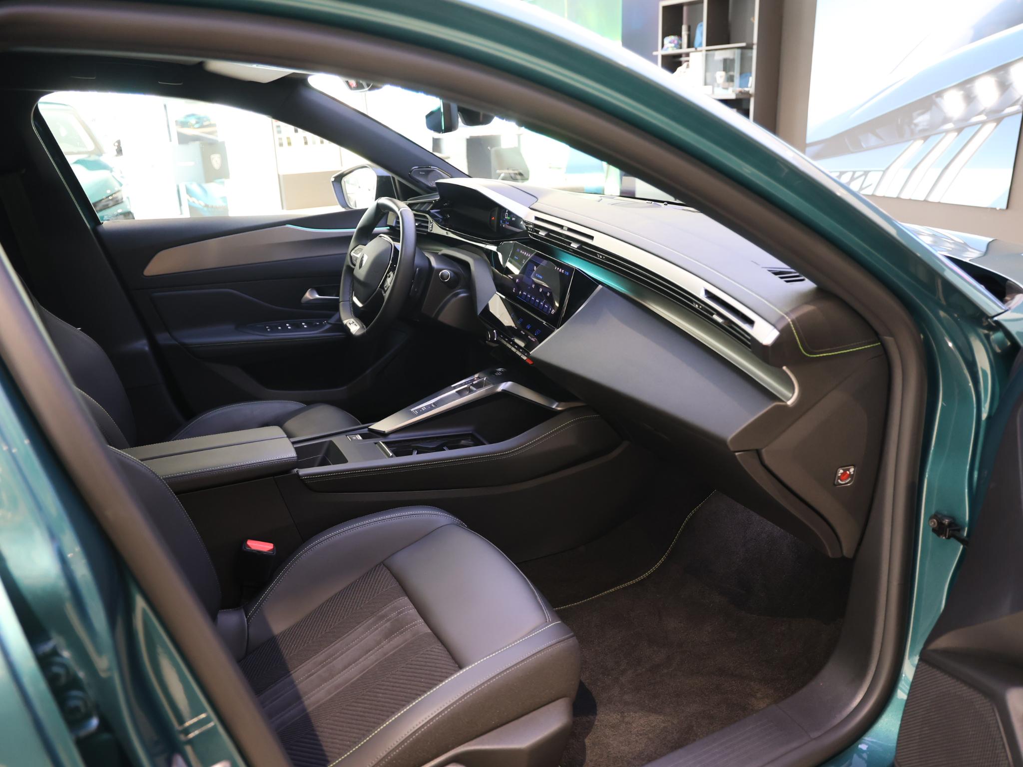 Peugeot 308 SW GT Plug-in Hybrid 225 pk Autmaat - Afbeelding 5