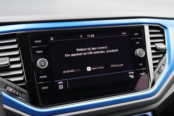 Apple Carplay/Android Auto