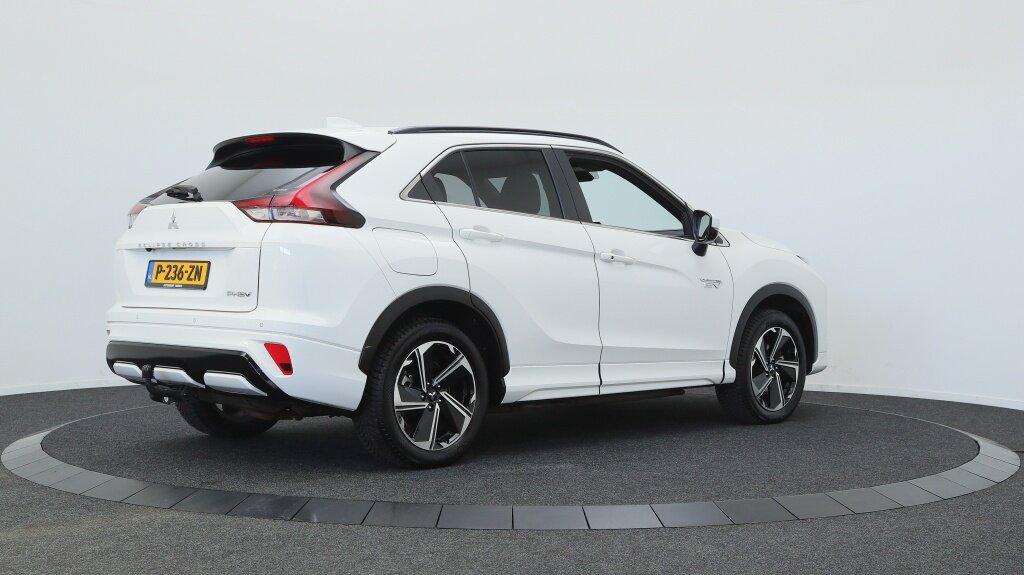 Mitsubishi Eclipse Cross 2.4 PHEV Executive | Trekhaak | All Seasons | Navigatie | - Afbeelding 2