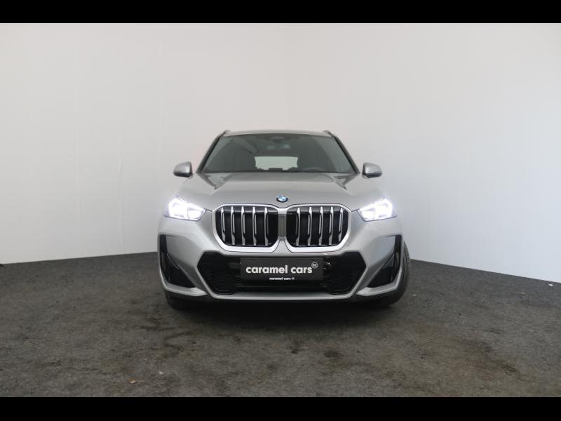BMW X1 sDRIVE 18I M-PAKKET AUTOMAAT FACELIFT *DAB*GPS*CARPLAY*CAMERA SENSOREN*SPORTZETELS*ALCANTARA* v - Afbeelding 2