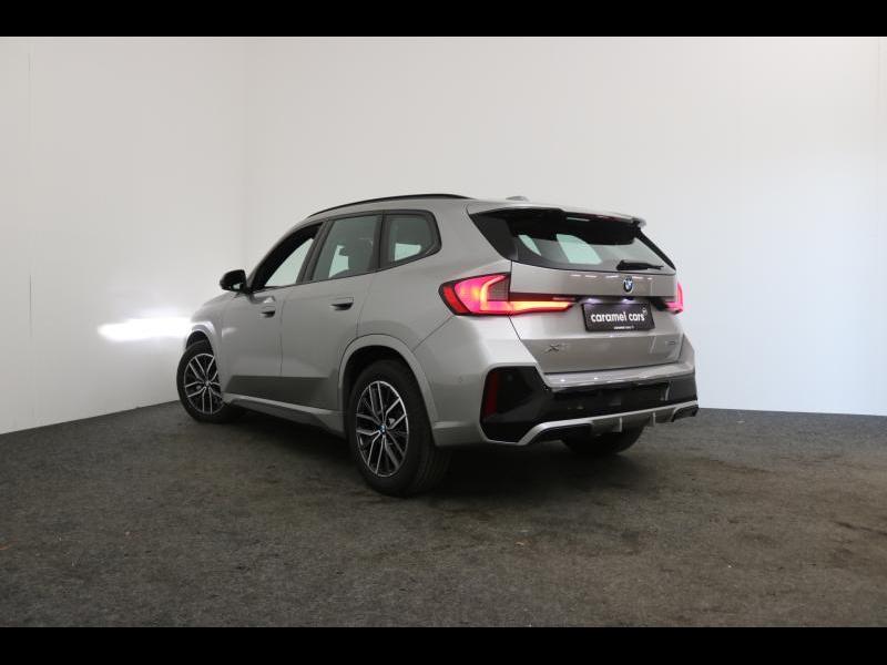 BMW X1 sDRIVE 18I M-PAKKET AUTOMAAT FACELIFT *DAB*GPS*CARPLAY*CAMERA SENSOREN*SPORTZETELS*ALCANTARA* v - Afbeelding 4