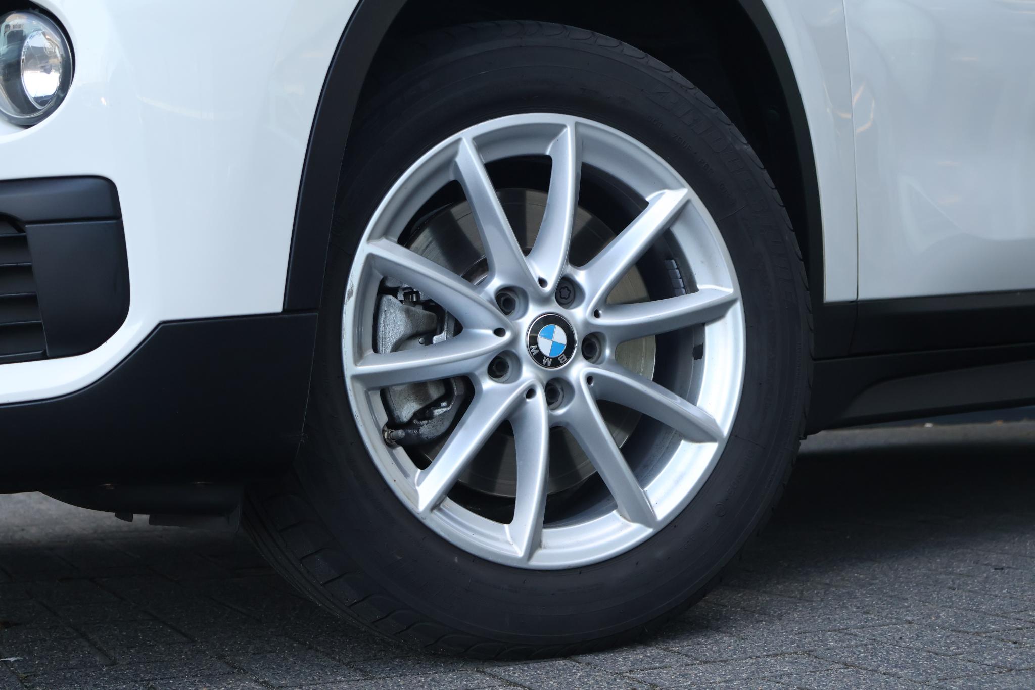 BMW X1 sDrive20i Centennial Executive - Afbeelding 4