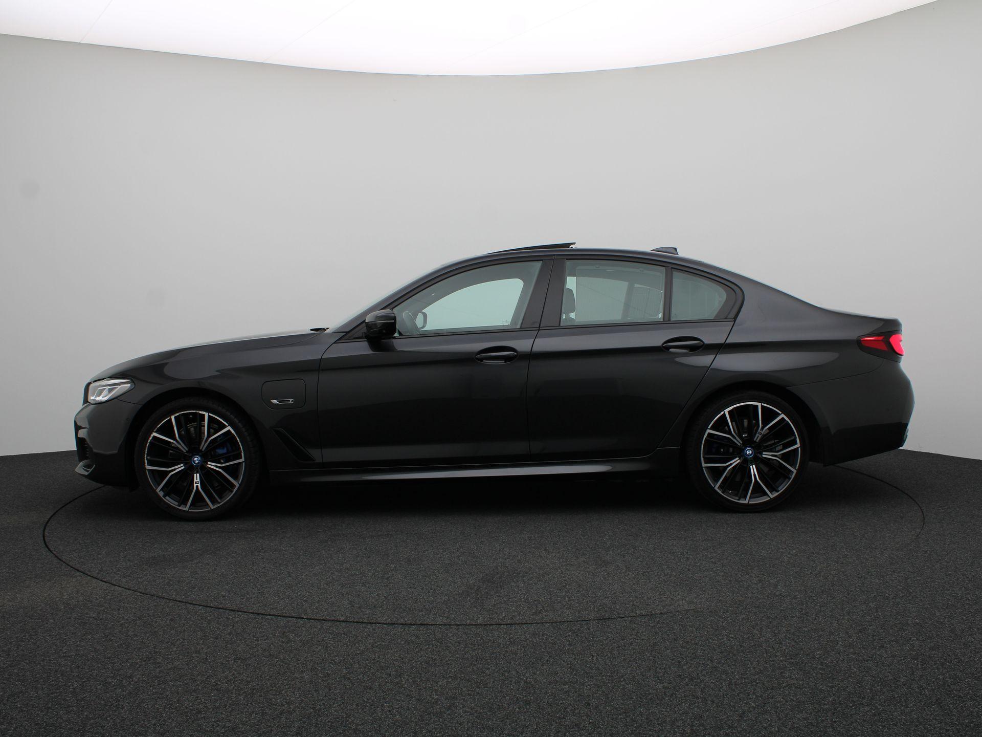 BMW 5 Serie Sedan 530e - Afbeelding 4