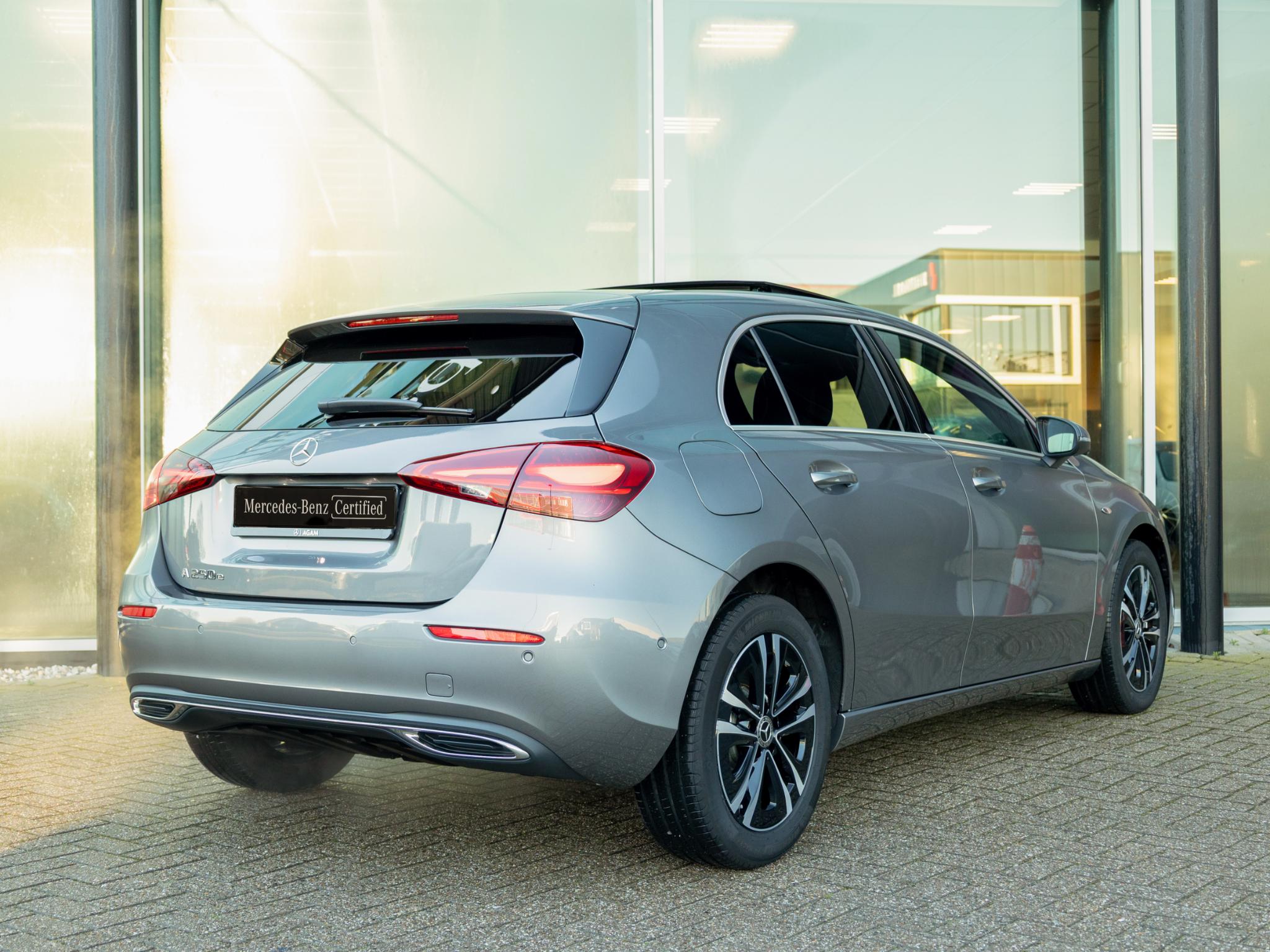 Mercedes-Benz A-Klasse Hatchback 250 e Business Line - Afbeelding 2