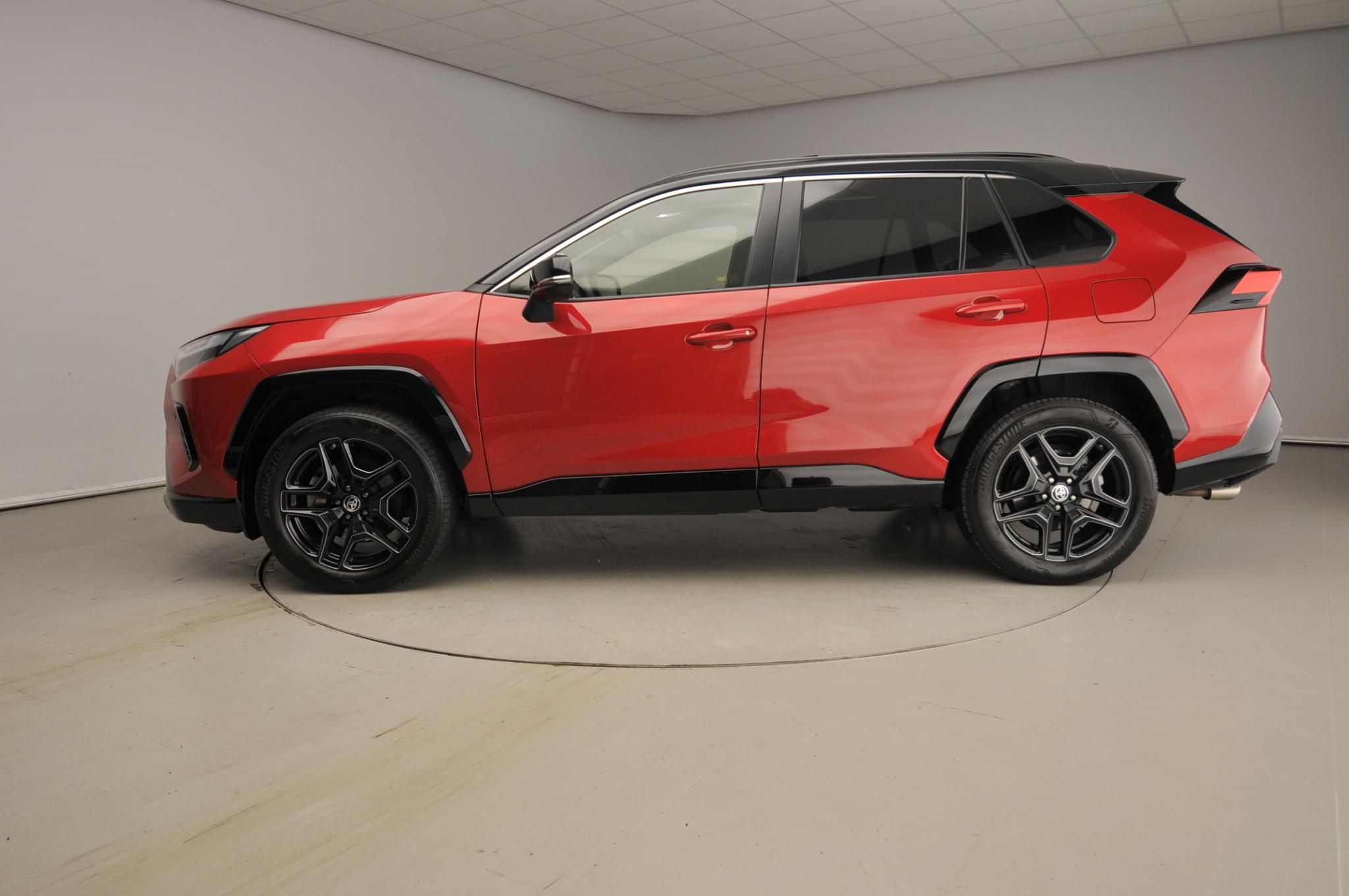 Toyota RAV4 2.5 Hybrid AWD GR SPORT 222PK - Afbeelding 2