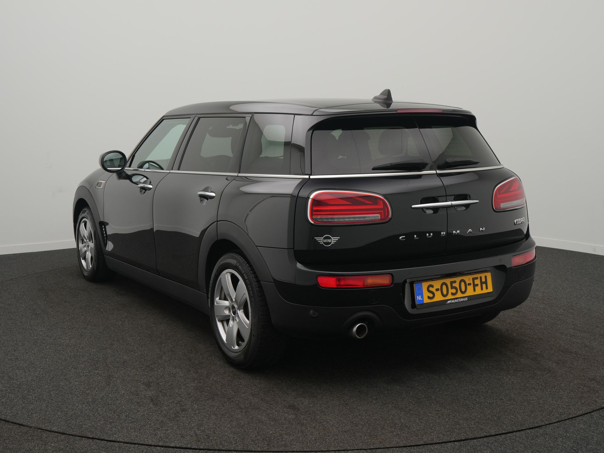 MINI Clubman 1.5 Cooper Classic - Occasion Lease vanaf €504 p/m - Afbeelding 4