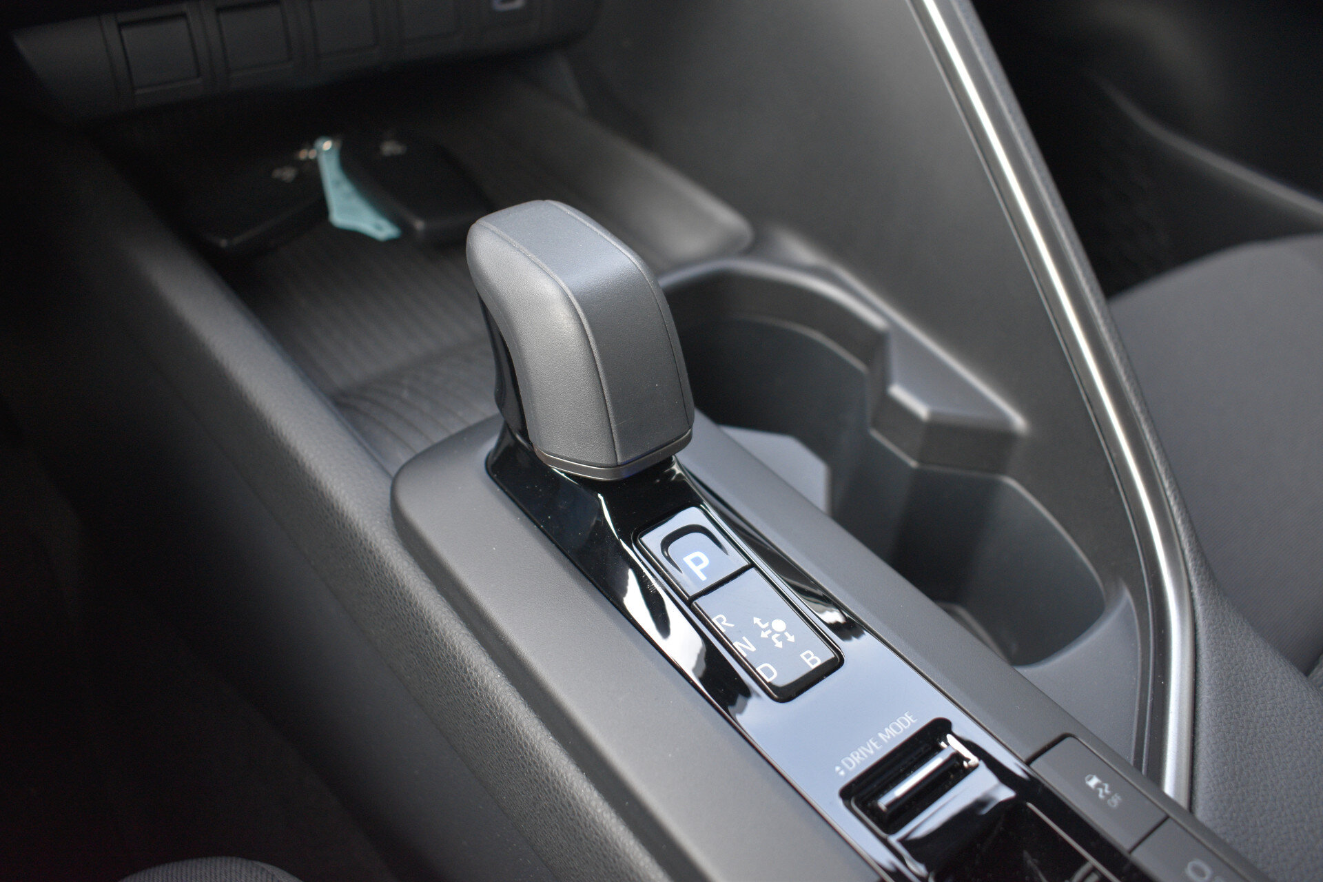 Toyota C-HR 1.8 Hybrid 140 Active Automaat 140pk - Afbeelding 3