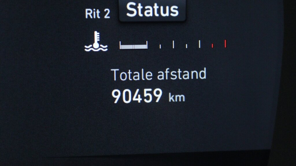 Lynk & Co 01 1.5 PHEV 261 PK | Navigatie| Panoramadak | 360 graden camera | - Afbeelding 4