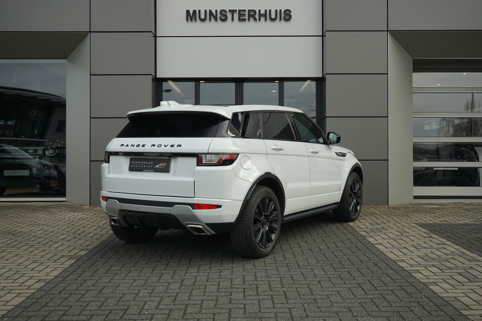 Land Rover Range Rover Evoque 2.0 TD4 Urban Series SE Dynamic - Afbeelding 2