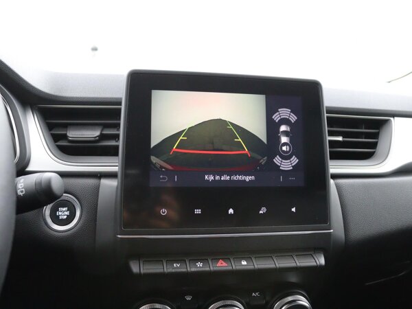 Parkeersensoren achter met achteruitrijcamera en sonische weergave