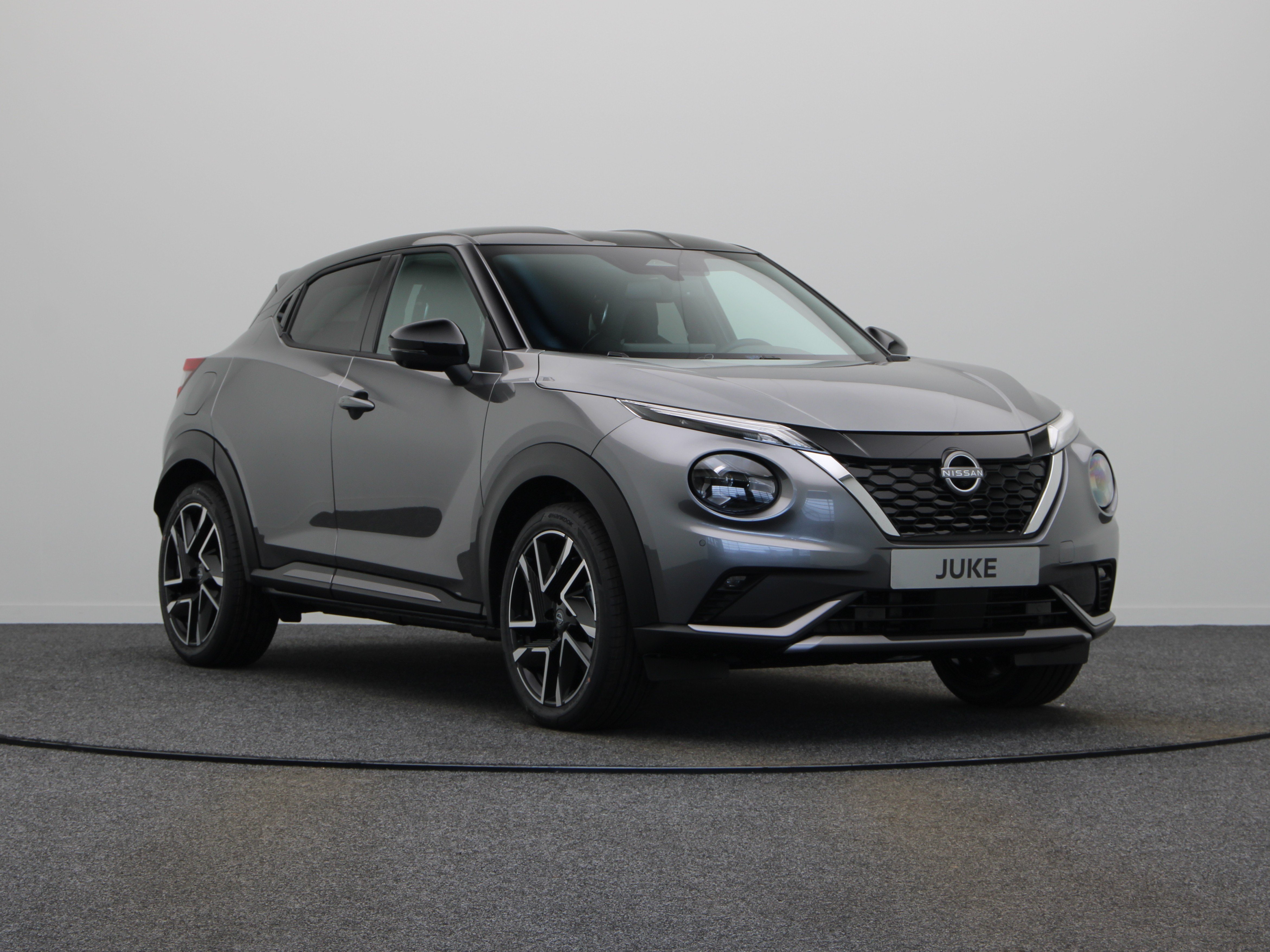 Nissan Juke N-Design + Interior Pack + Cold Pack + Technology Pack Hybrid 143