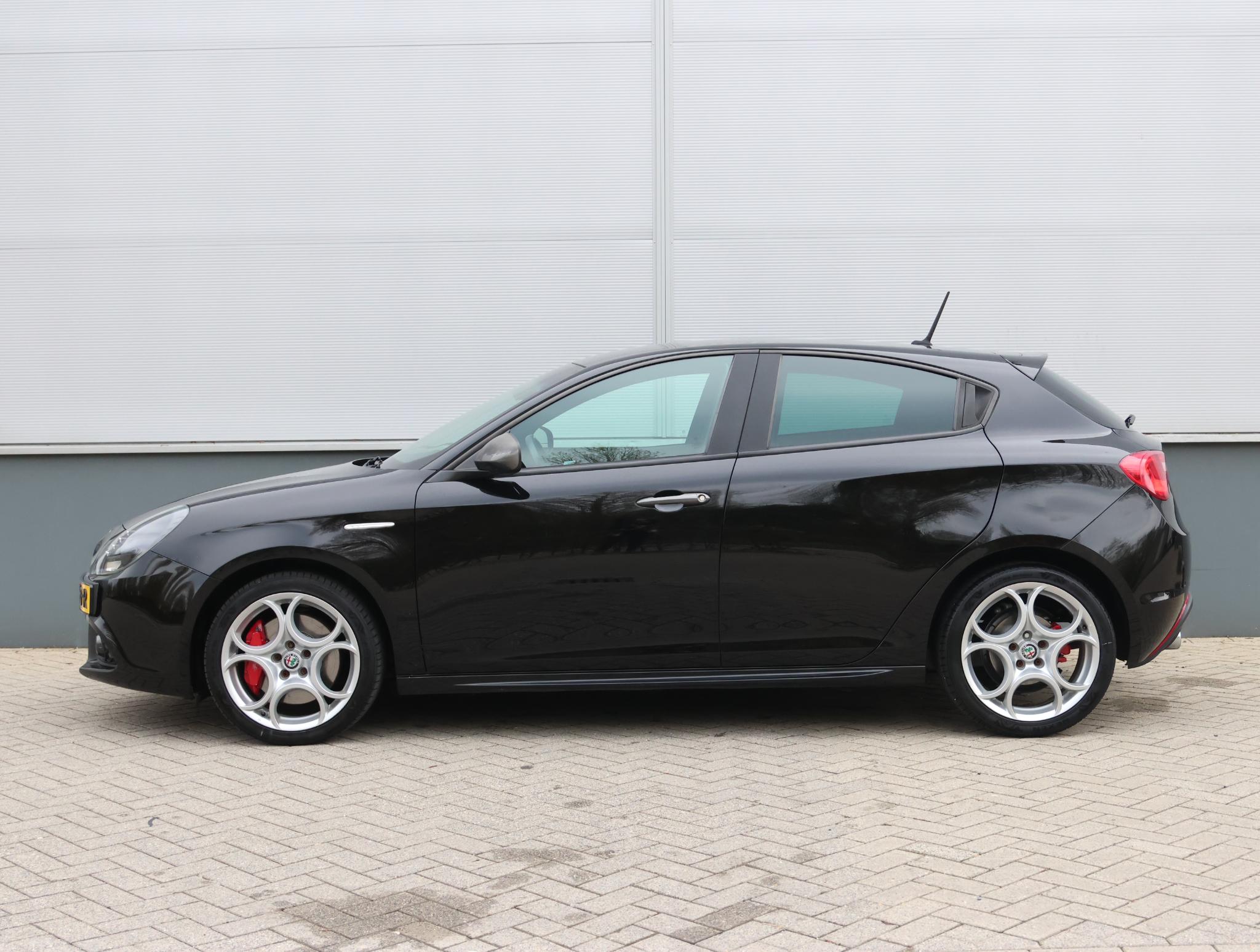 Alfa Romeo Giulietta 1.4 170pk Turbo - Afbeelding 2