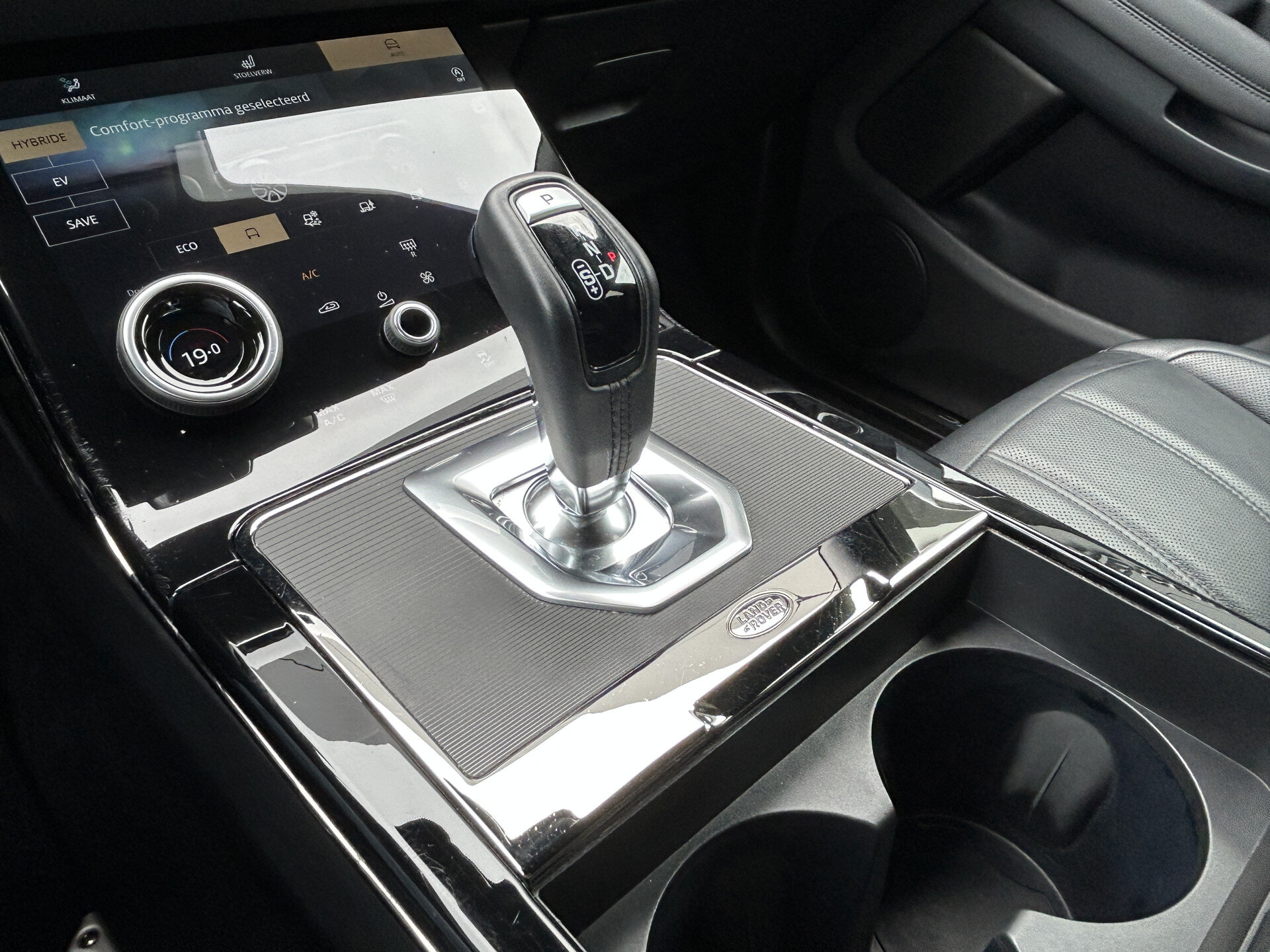 Land Rover Range Rover Evoque P300e 309pk AWD R-Dynamic SE - Afbeelding 3