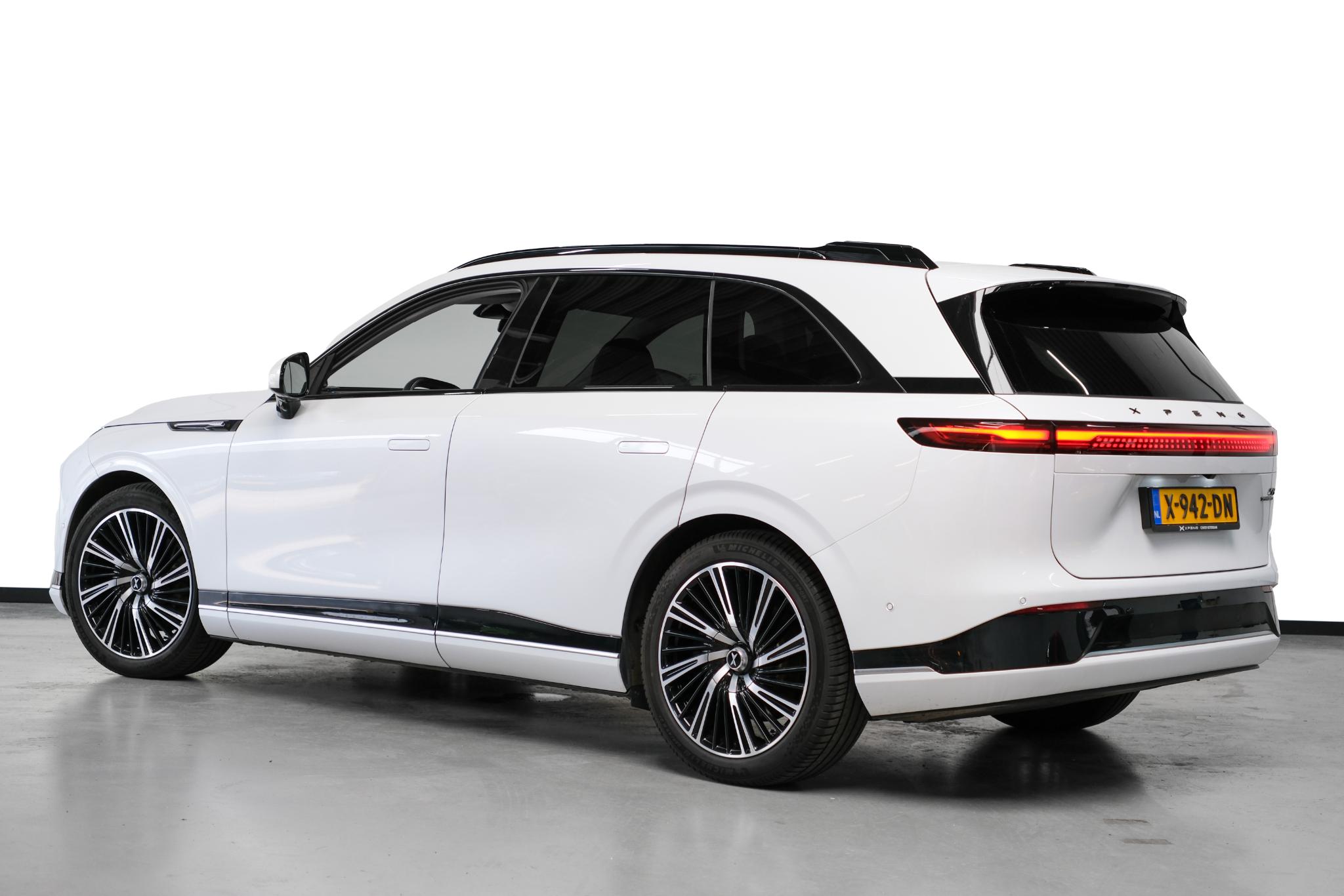 Xpeng G9