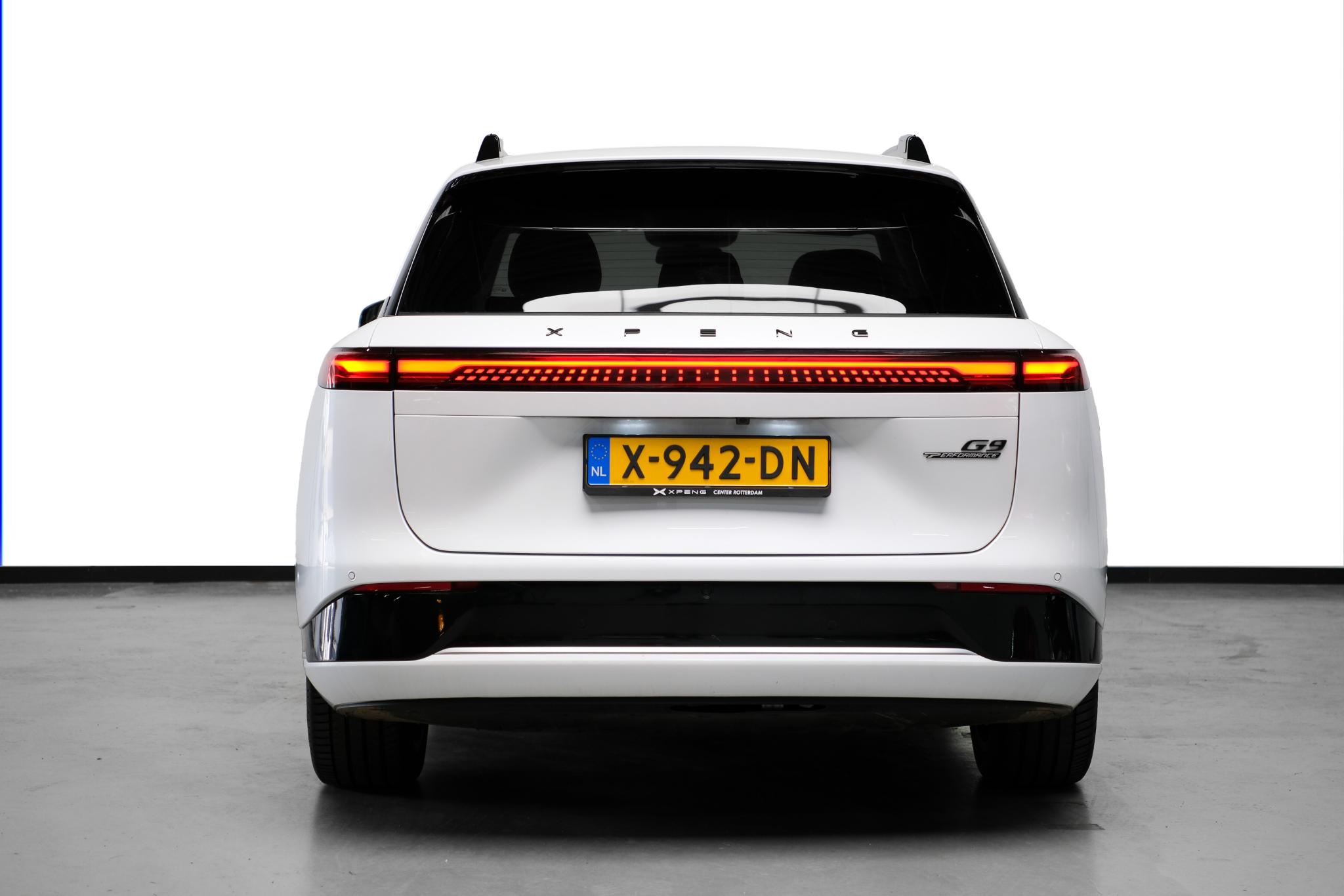 Xpeng G9
