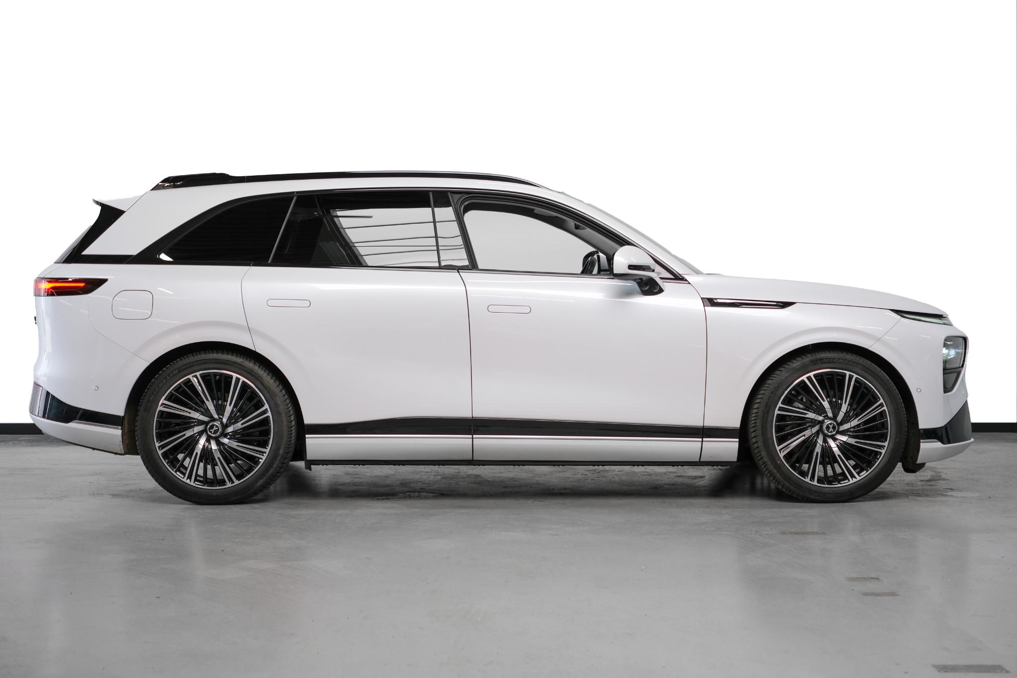 Xpeng G9