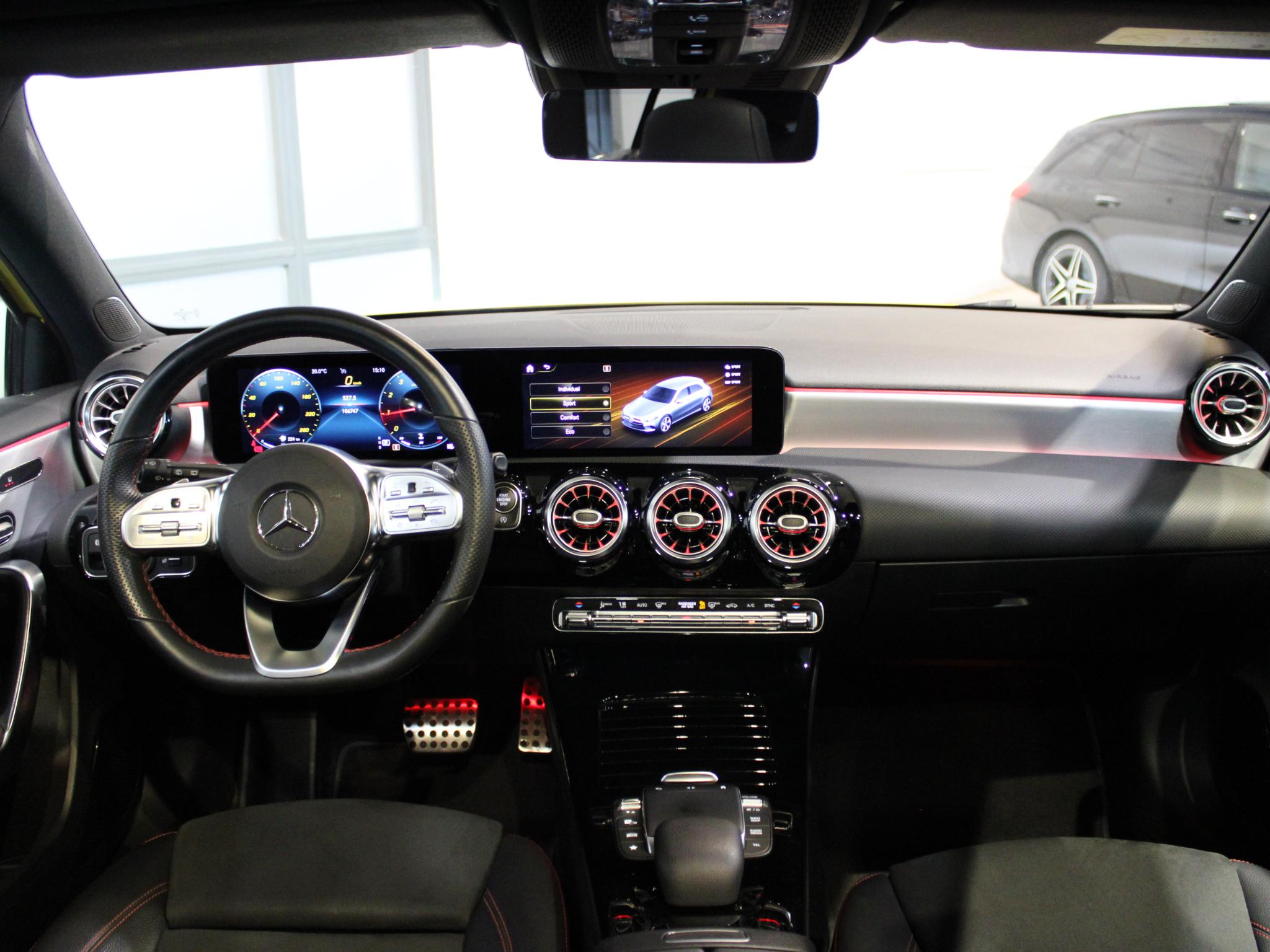 Mercedes-Benz A-Klasse Hatchback 180 Business Solution AMG - Afbeelding 3