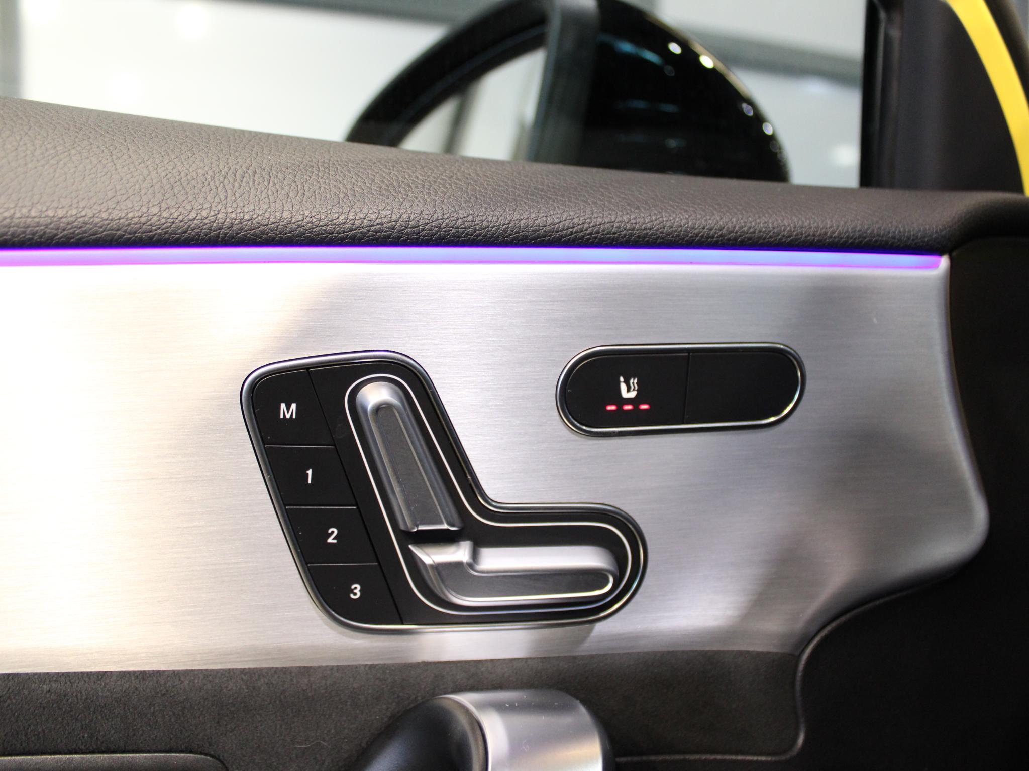 Mercedes-Benz A-Klasse Hatchback 180 Business Solution AMG - Afbeelding 4