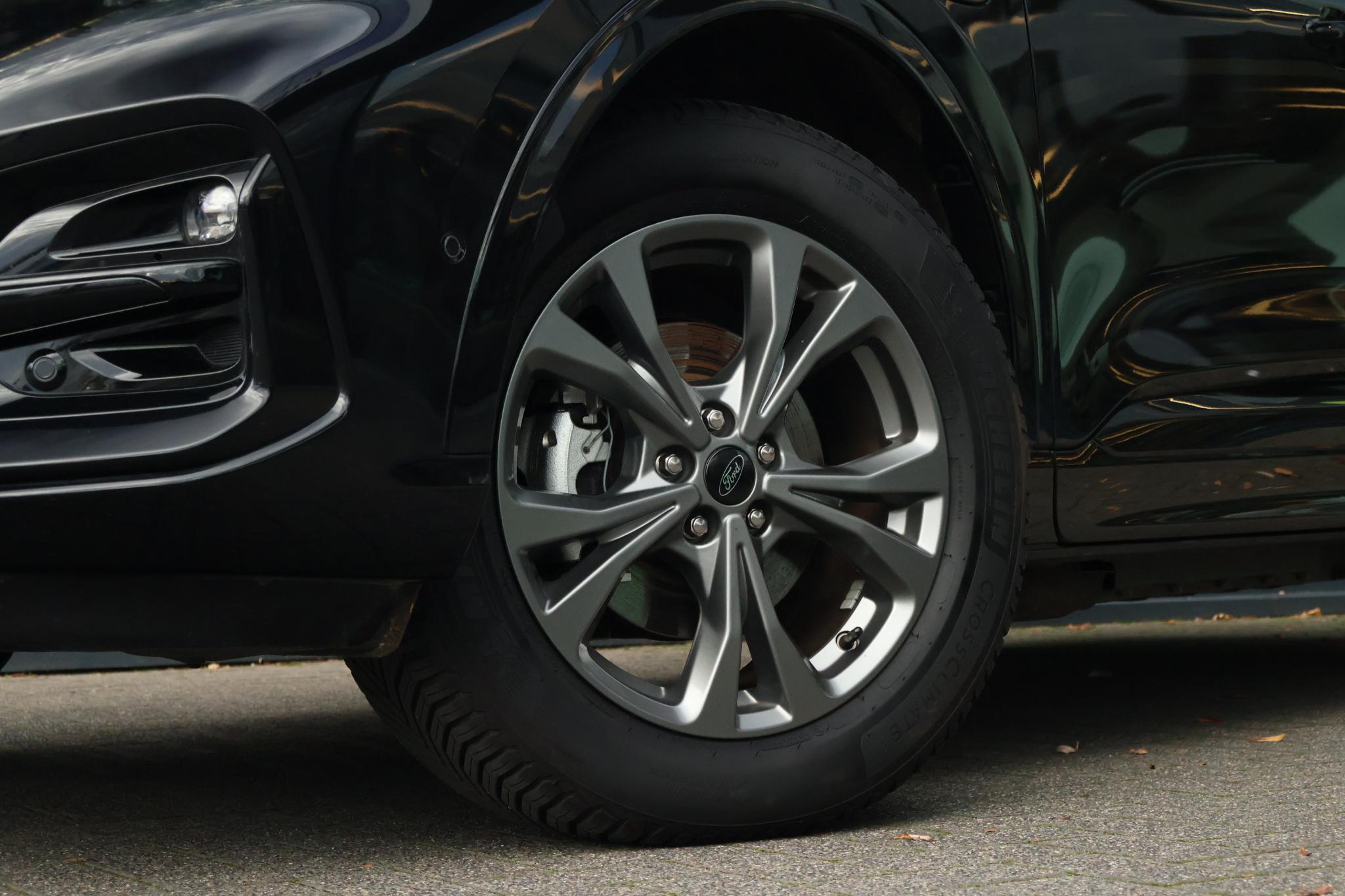 Ford Kuga 2.5 PHEV ST-Line X - Bild 4