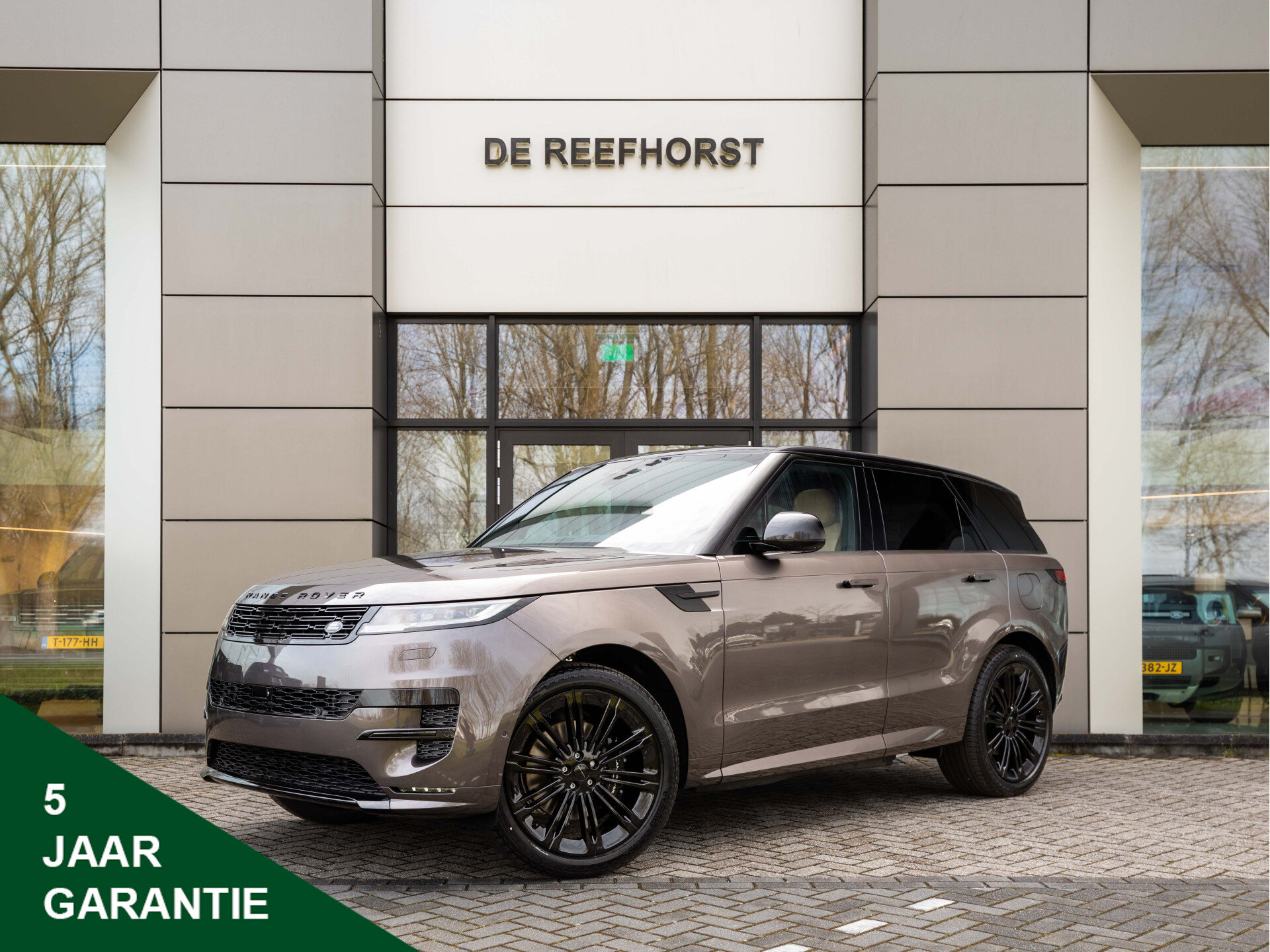 Land Rover Range Rover Sport 3.0 P460e Momentum Edition PHEV