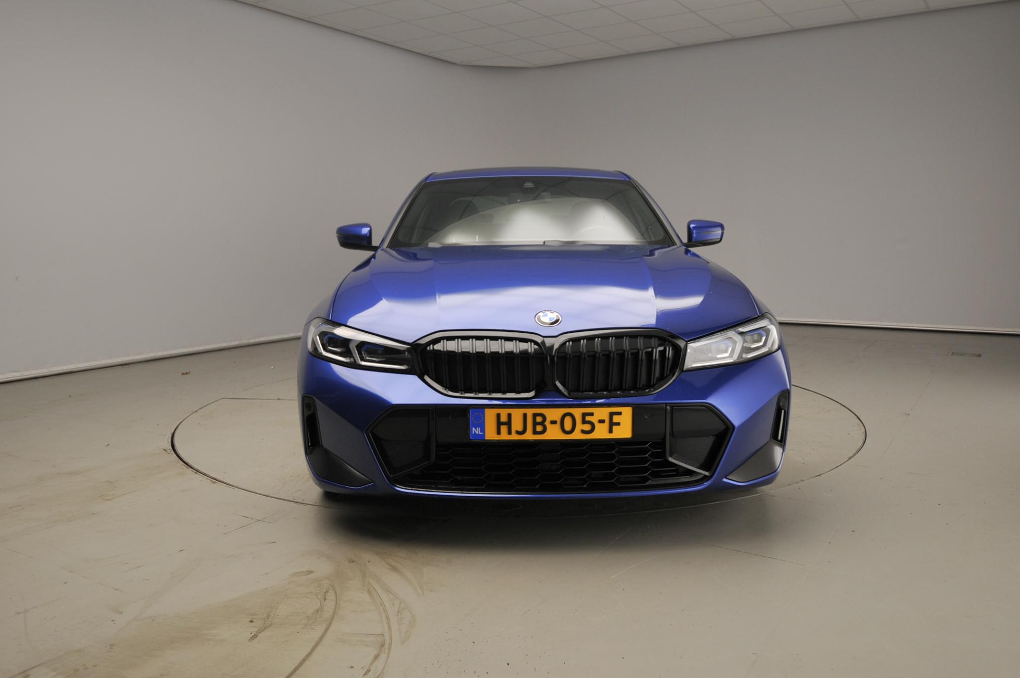 BMW 3 Serie Sedan 330d xDrive - Afbeelding 5