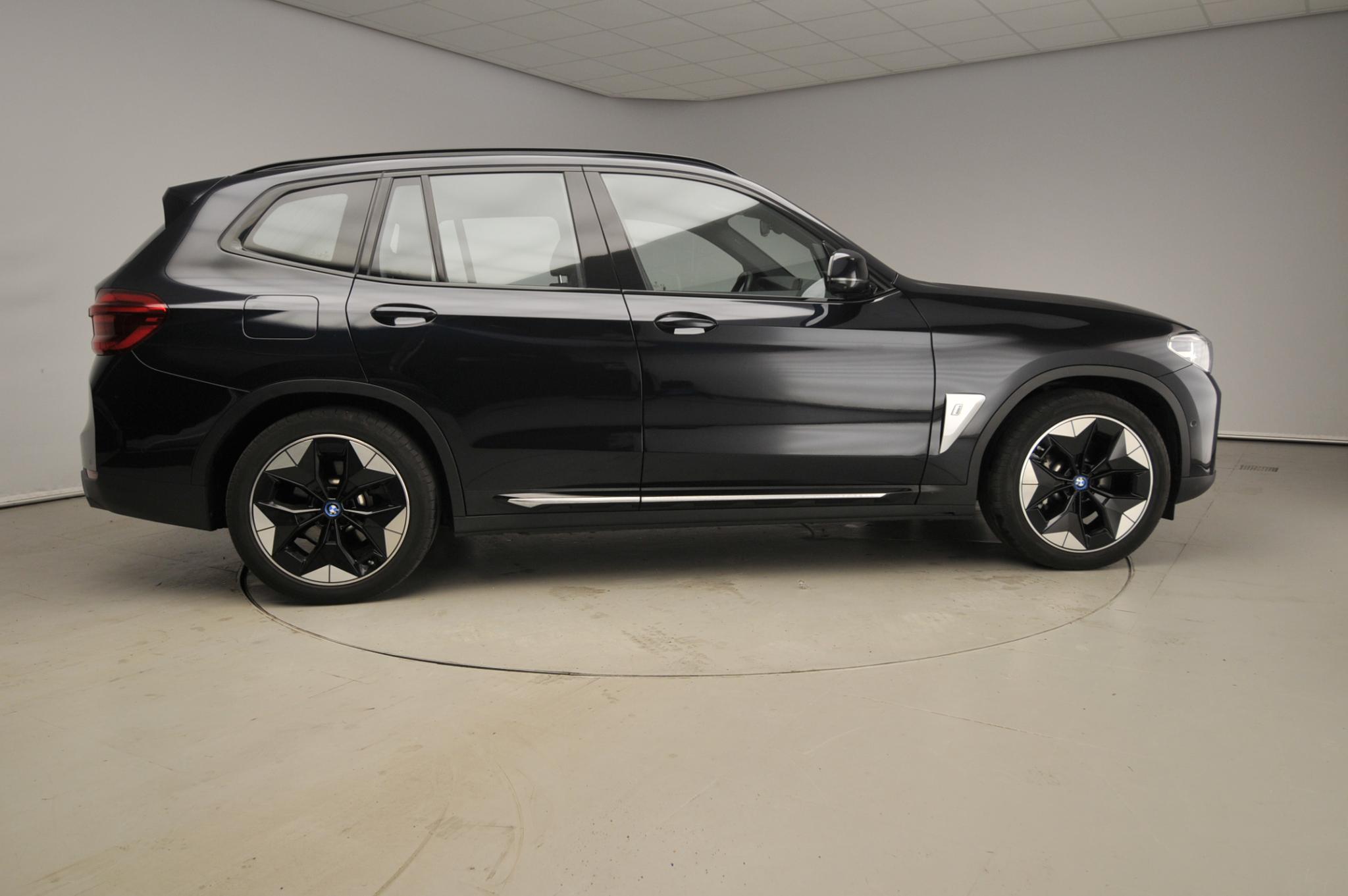 BMW iX3 High Executive 80 kWh - Afbeelding 4