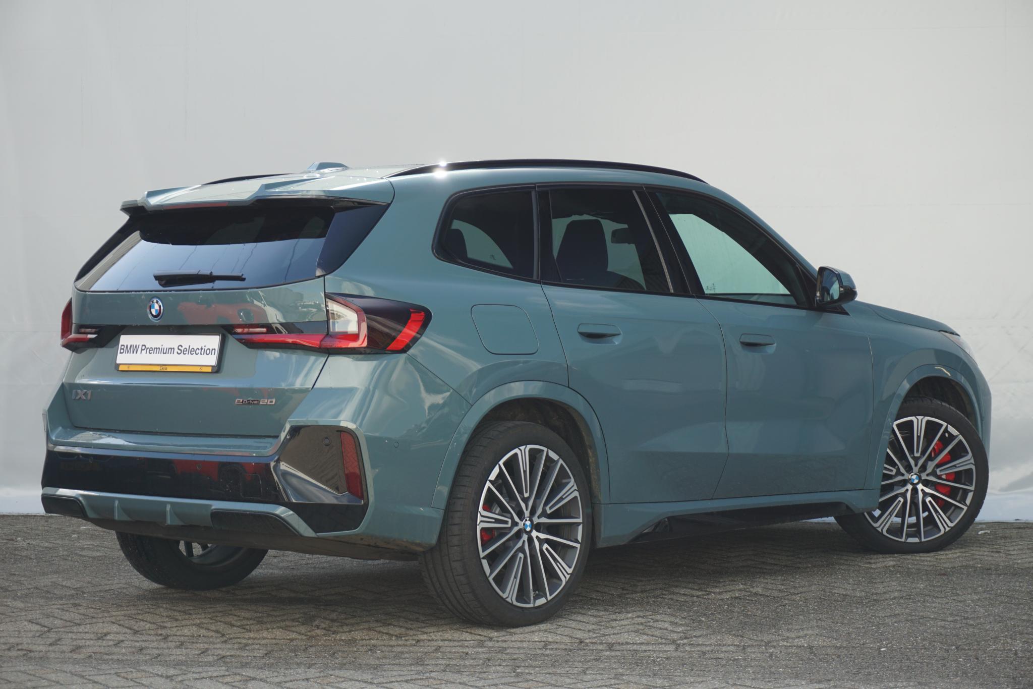 BMW iX1 eDrive20 - Afbeelding 2