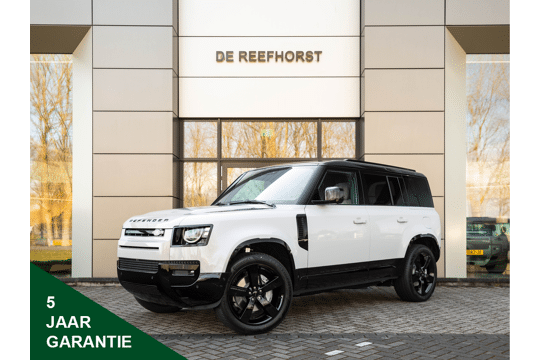 Land Rover Defender 110 2.0 P300e 110 Dynamic Edition