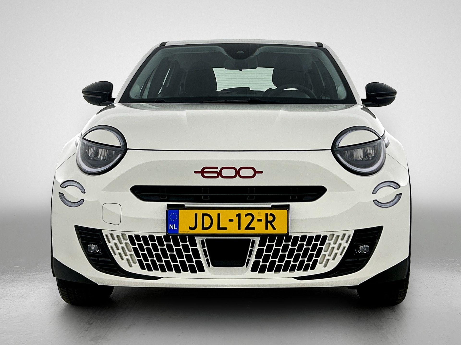 Fiat 600e RED 54 kWh 156pk Automaat - Afbeelding 4