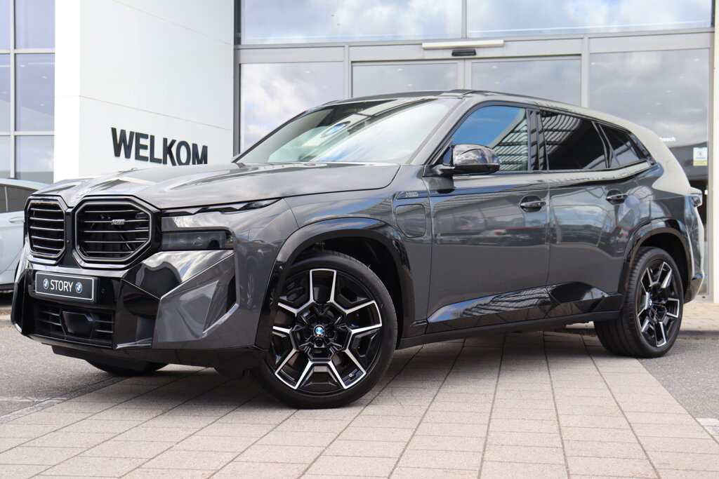 BMW XM 1