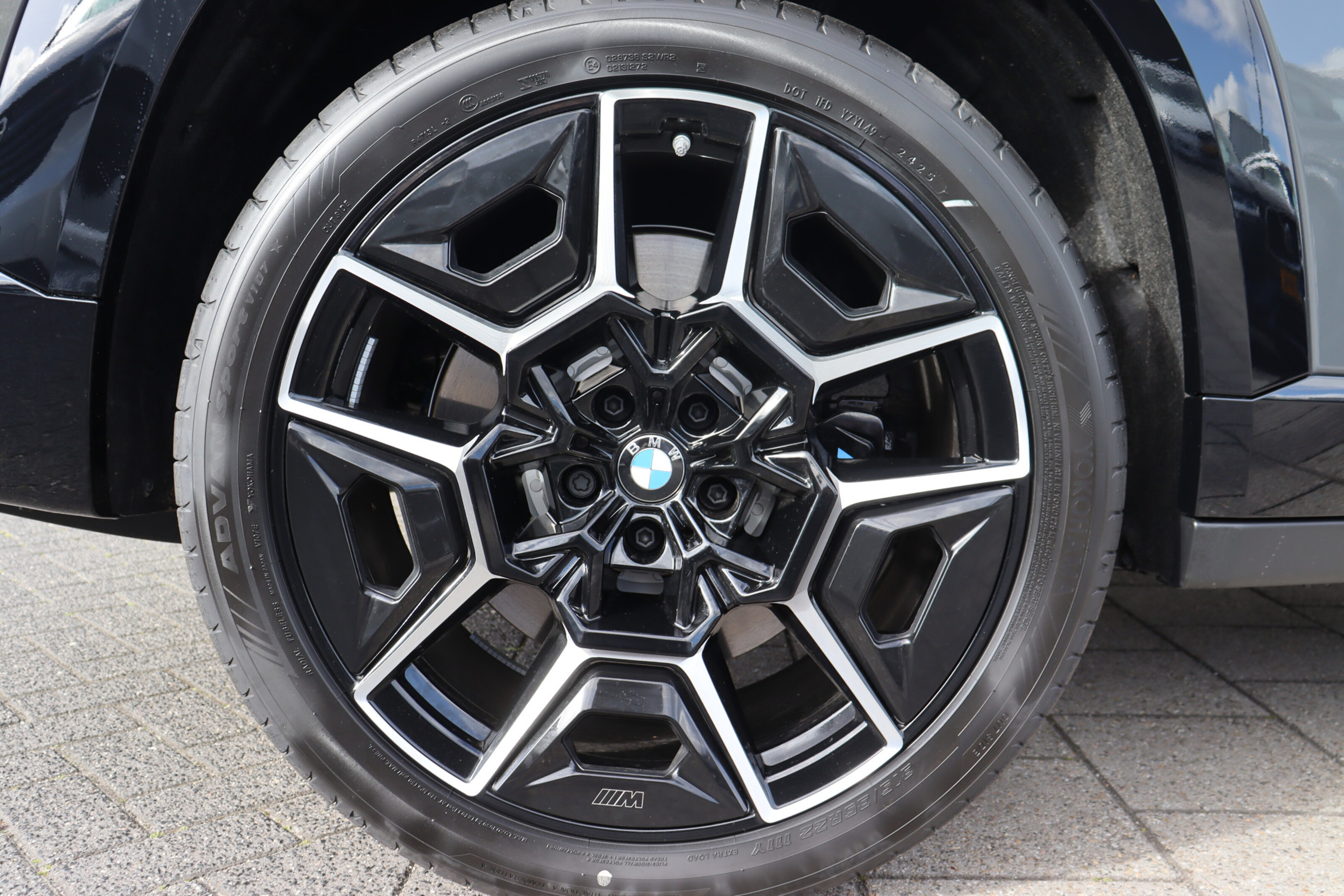 BMW XM 9