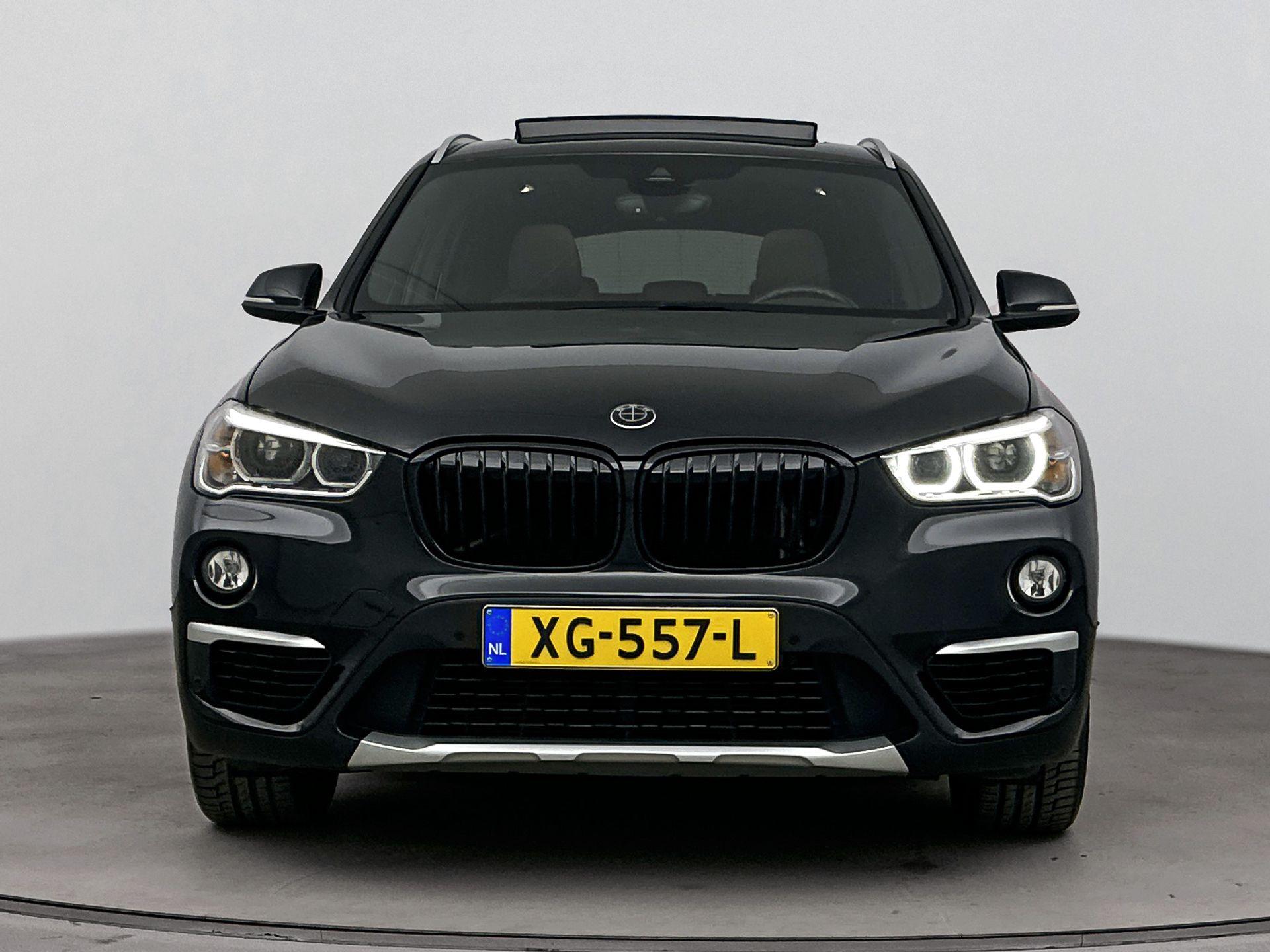 BMW X1 sDrive20i ORANGE EDITION II - Afbeelding 5