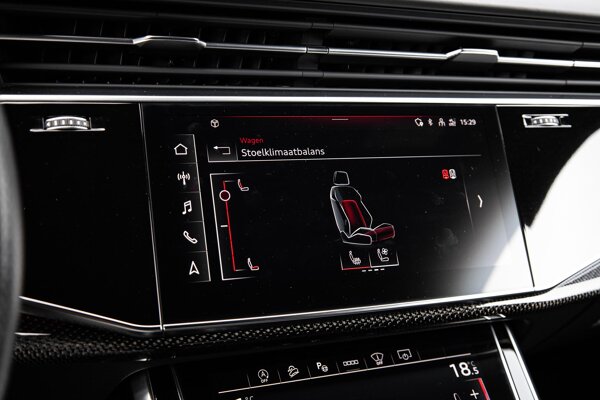 voorstoelen met massagefunctie en geventileerd