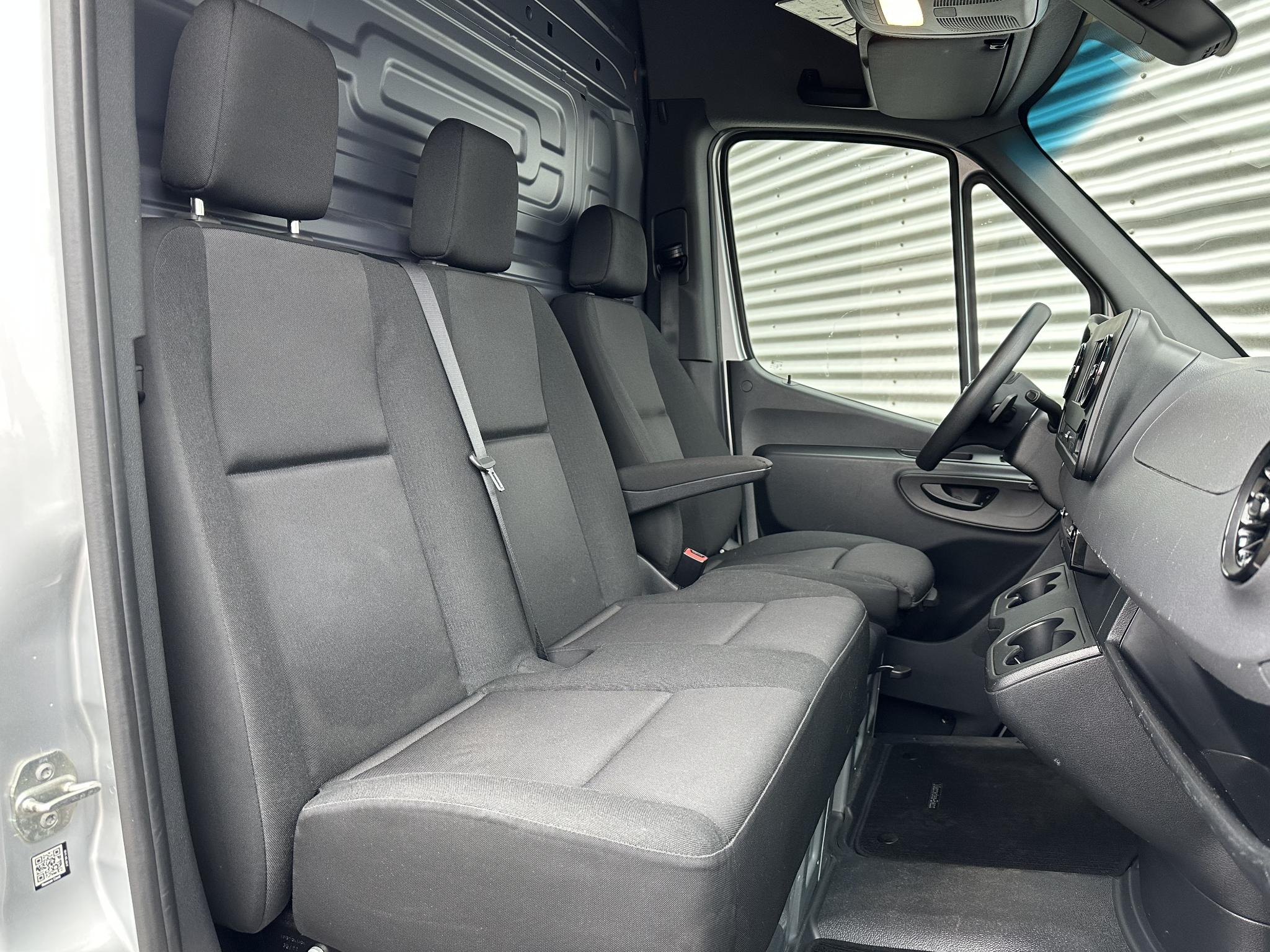 Mercedes-Benz Sprinter 315 CDI  L2H2 Automaat Carplay Navigatie Camera - Afbeelding 3