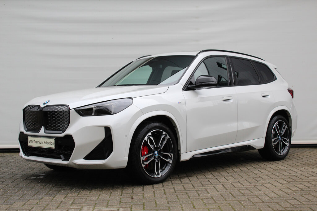 BMW iX1 1
