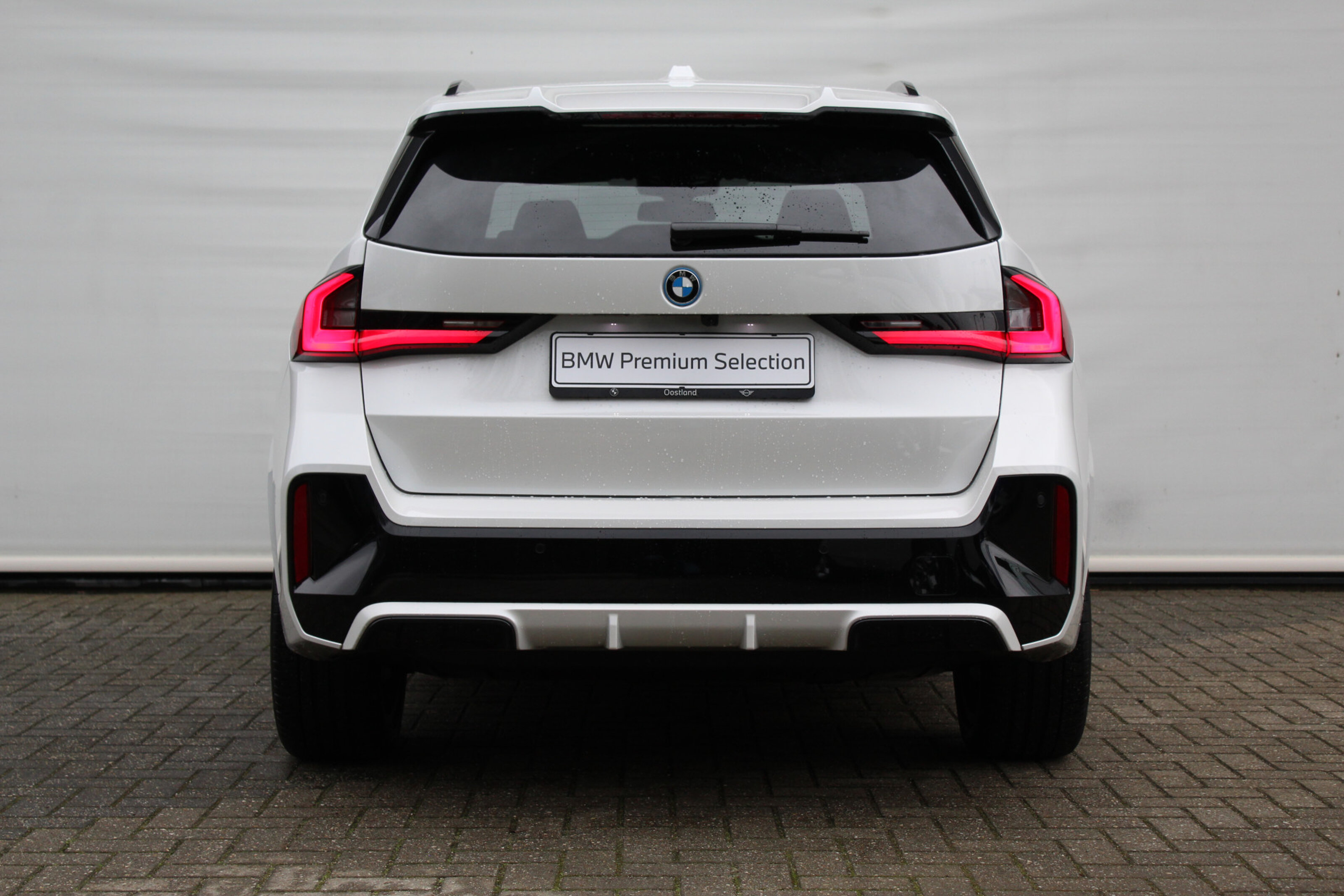 BMW iX1 6