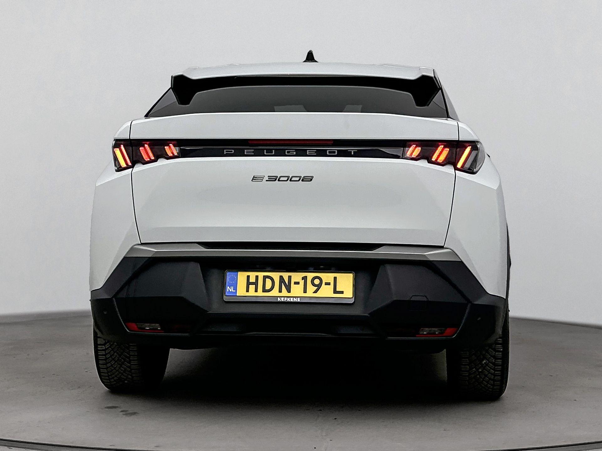 Peugeot e-3008 Allure Avantage 210 73 kWh - Afbeelding 4