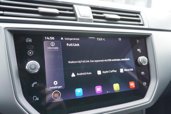 Apple Carplay/Android Auto
