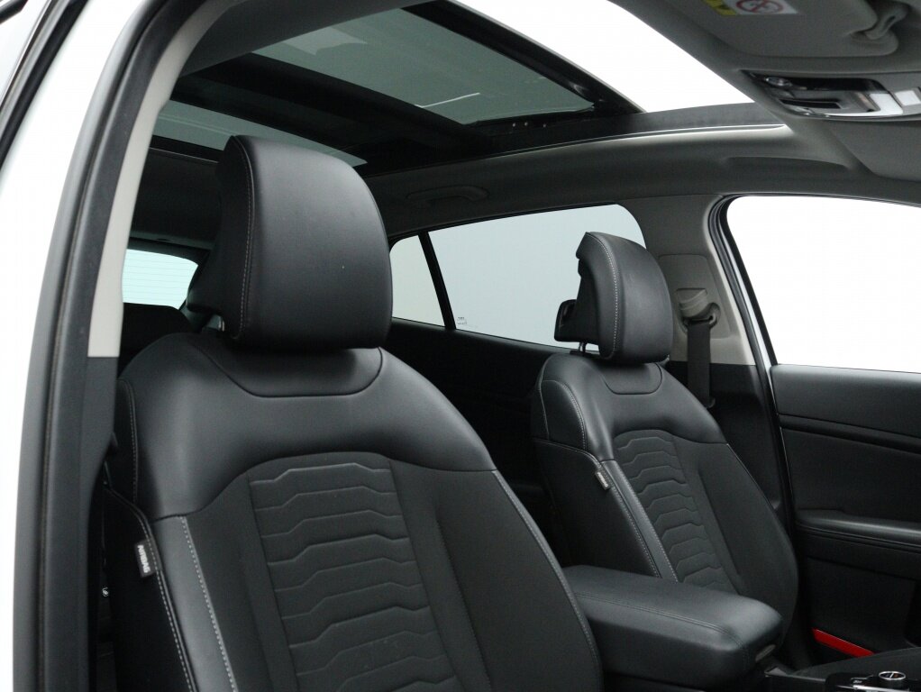 Kia Sportage 1.6 T PHEV DynamicPlusLine | Panoramadak | Navigatie | Camera - Afbeelding 4