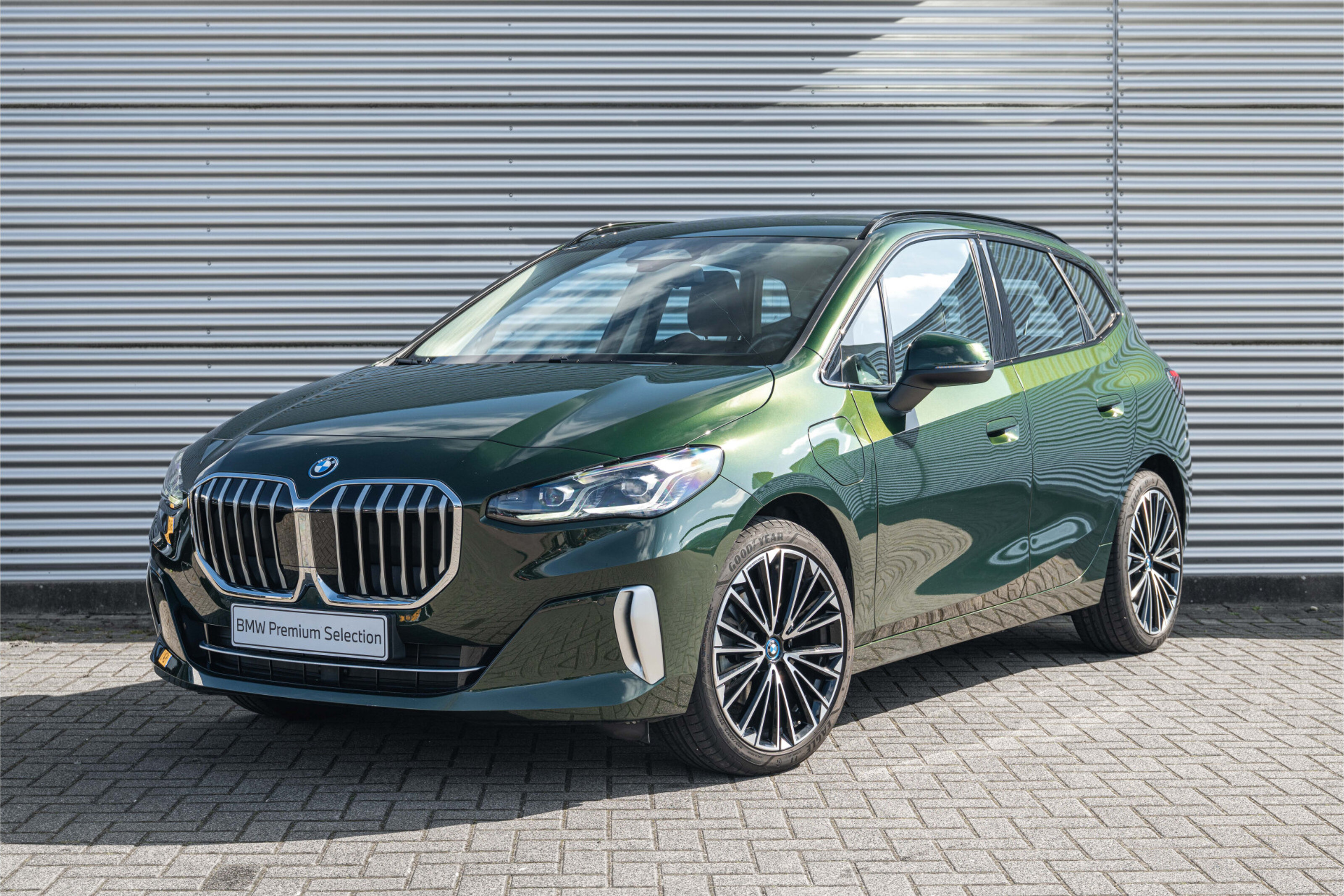 BMW 2 Serie Active Tourer 225e xDrive Luxury Line Automaat