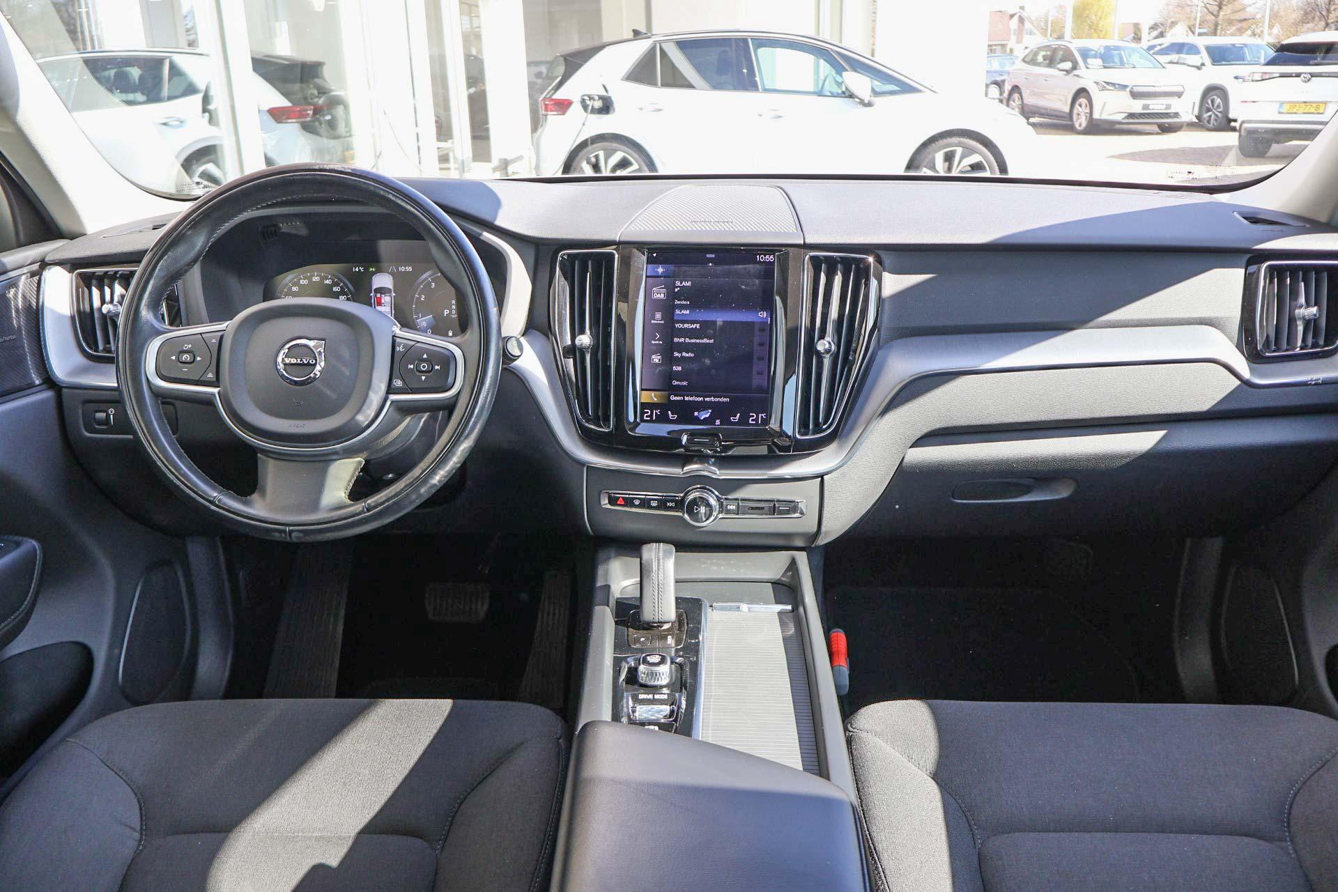 Volvo XC60 2.0 B5 250pk AUT Momentum Exclusive - Afbeelding 5