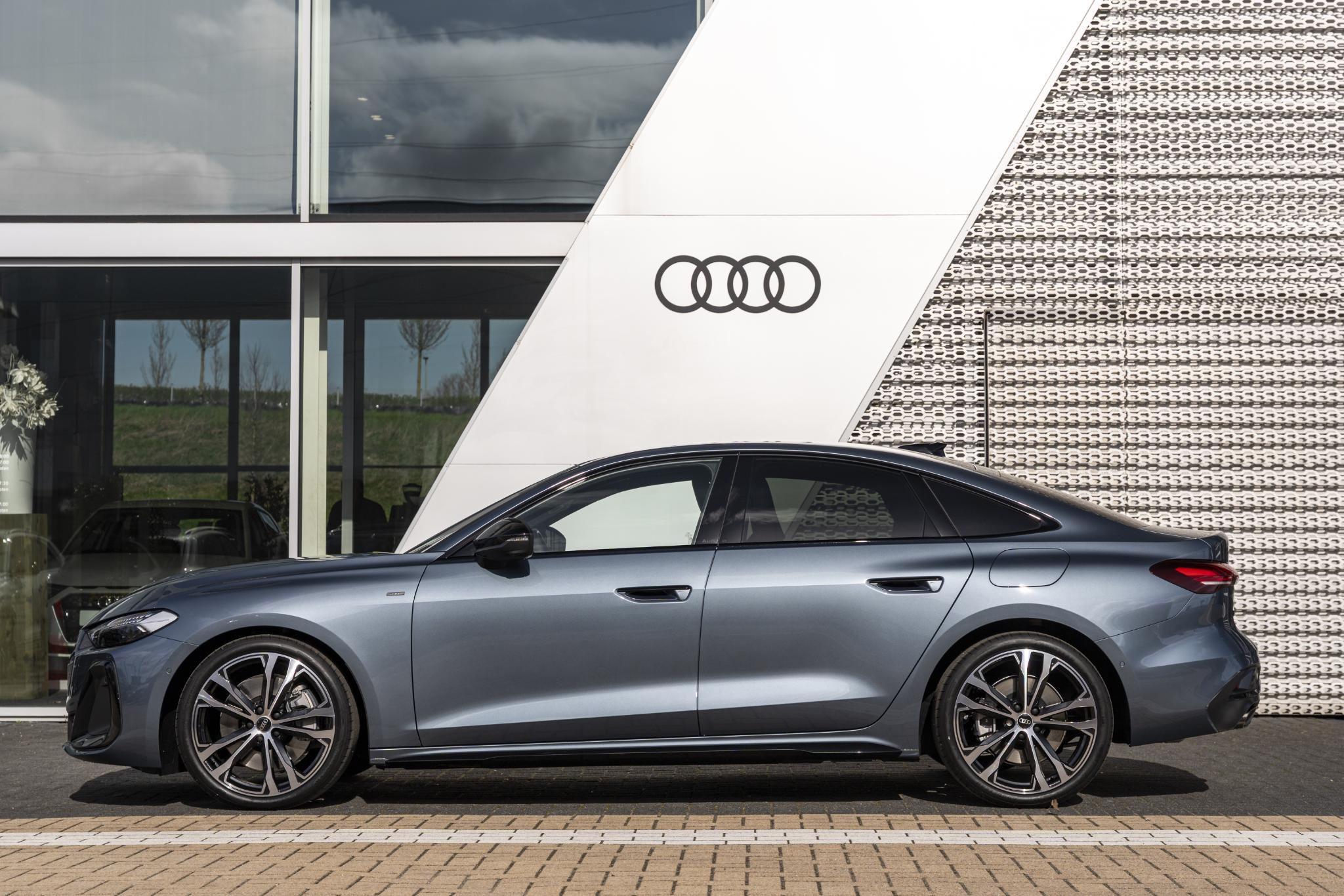 Audi A5 Limousine S edition e-hybrid 220 kW / 299 PK Limousine 7 ver - Afbeelding 2