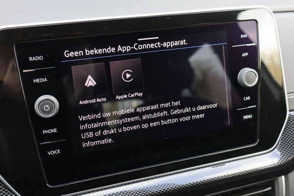 Apple Carplay/Android Auto